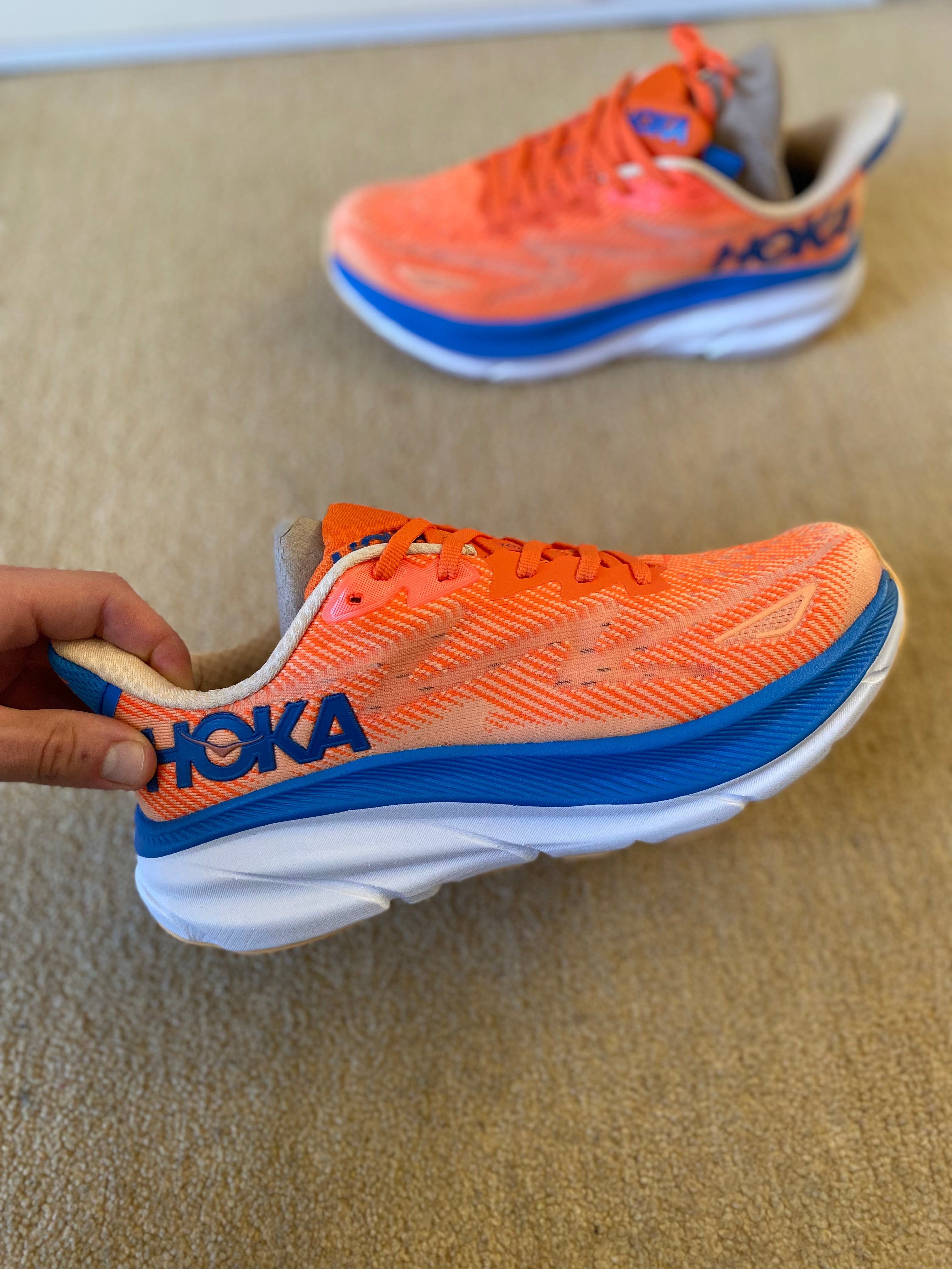 Hoka Clifton 9 Running Shoes - Size 8-Second Style-Second Style