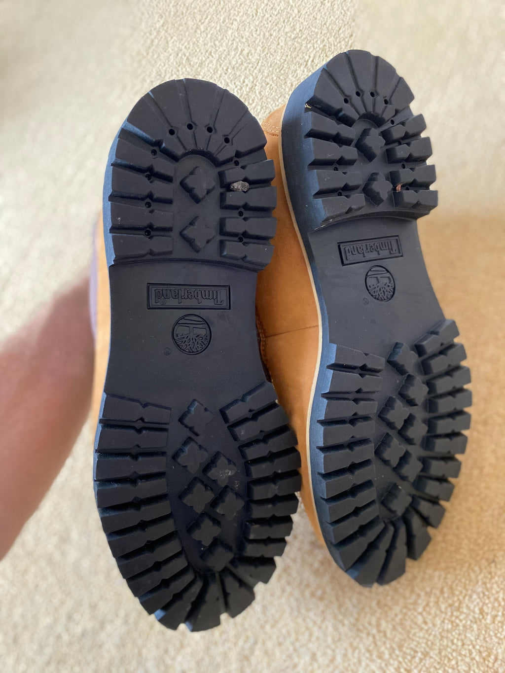 Timberland 6 inch Fur Lined Boots - Size 10.5-Second Style-Second Style