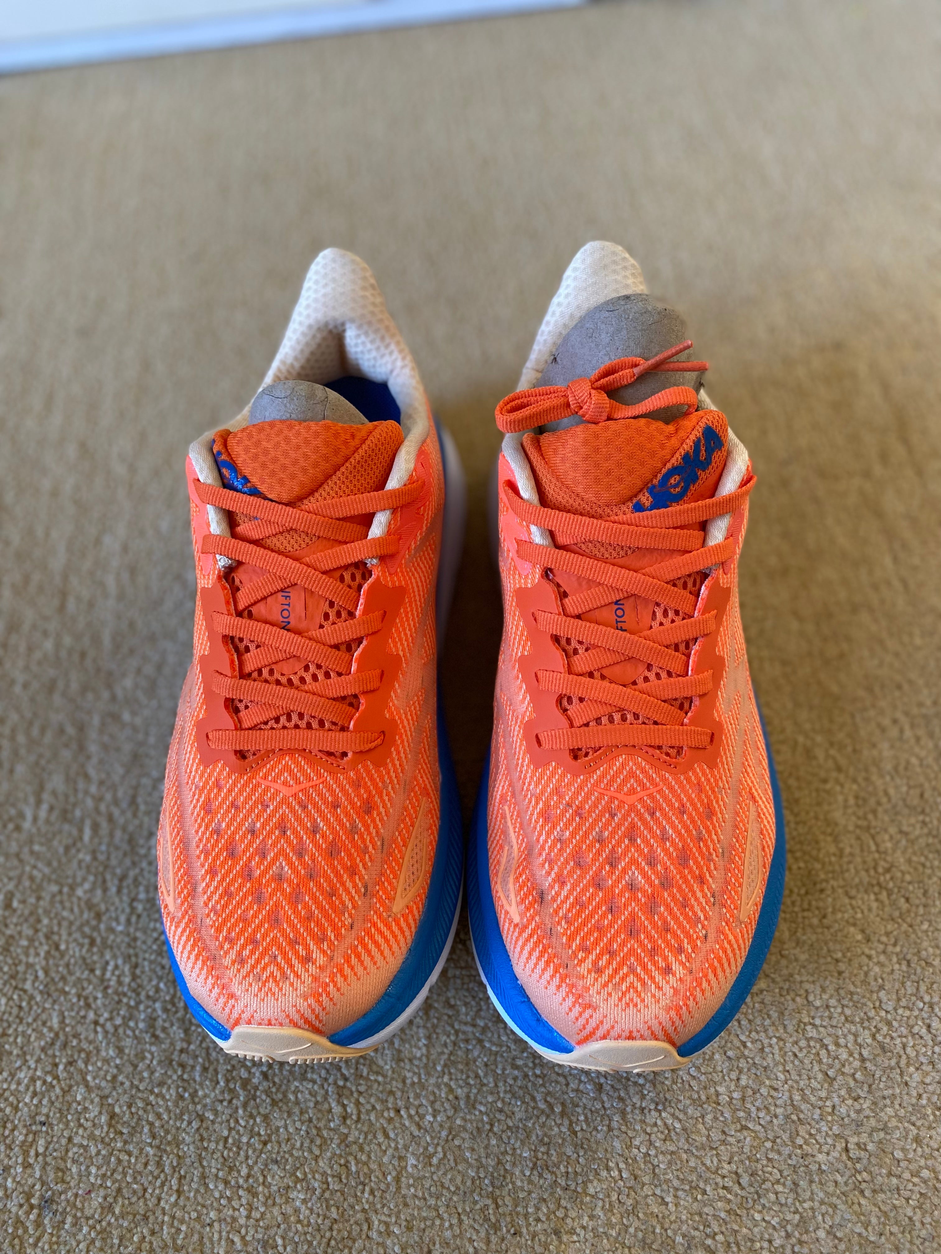 Hoka Clifton 9 Running Shoes - Size 8-Second Style-Second Style