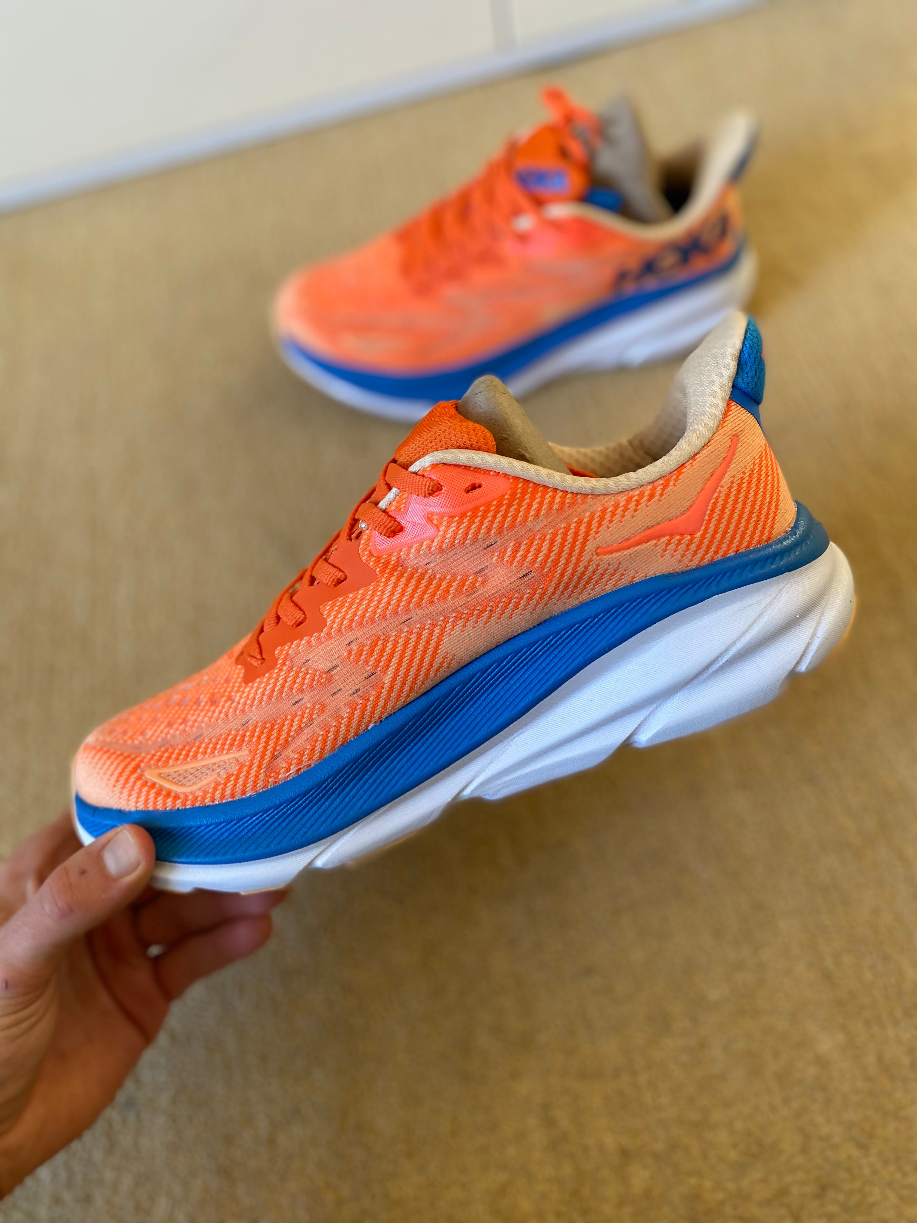 Hoka Clifton 9 Running Shoes - Size 8-Second Style-Second Style