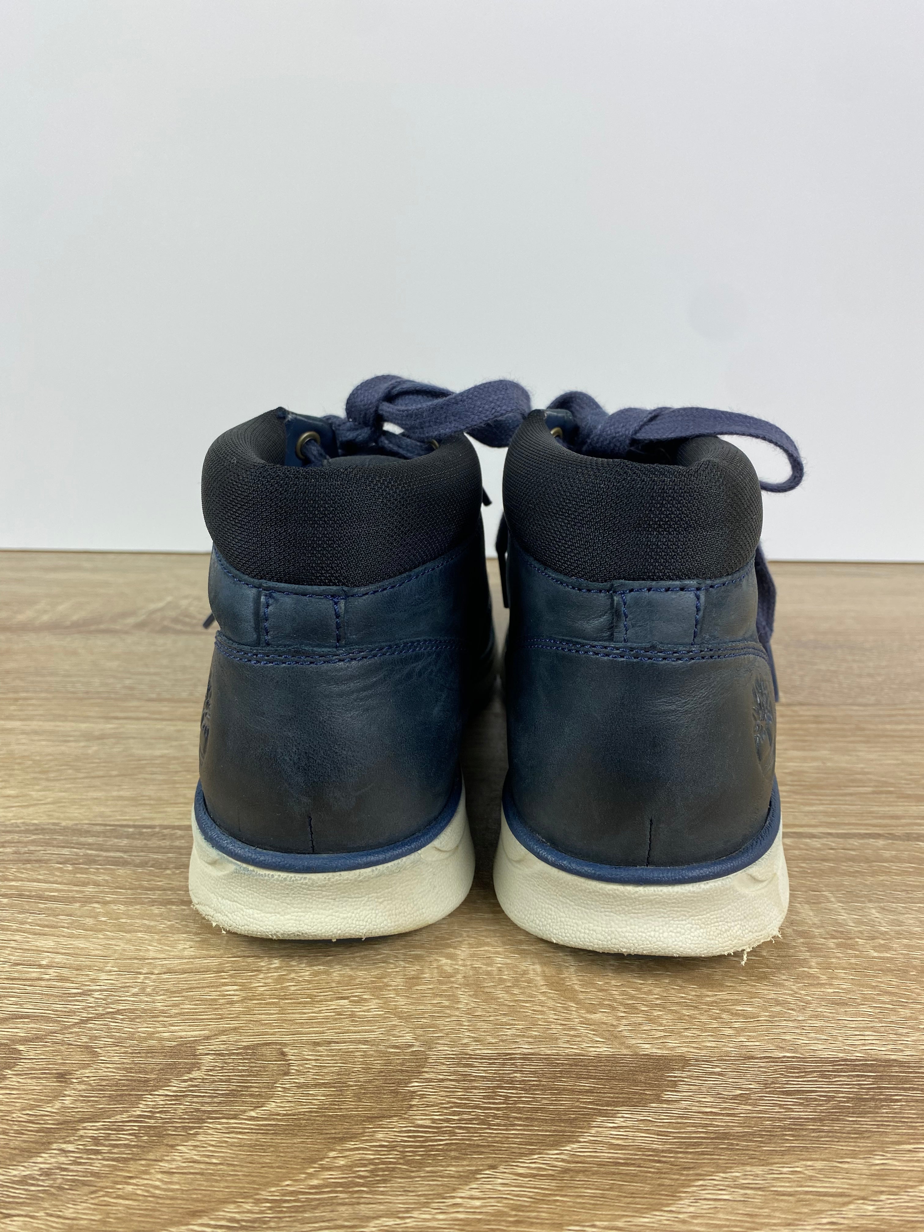 Timberland Bradstreet Mid Lace Boots -Size 6.5