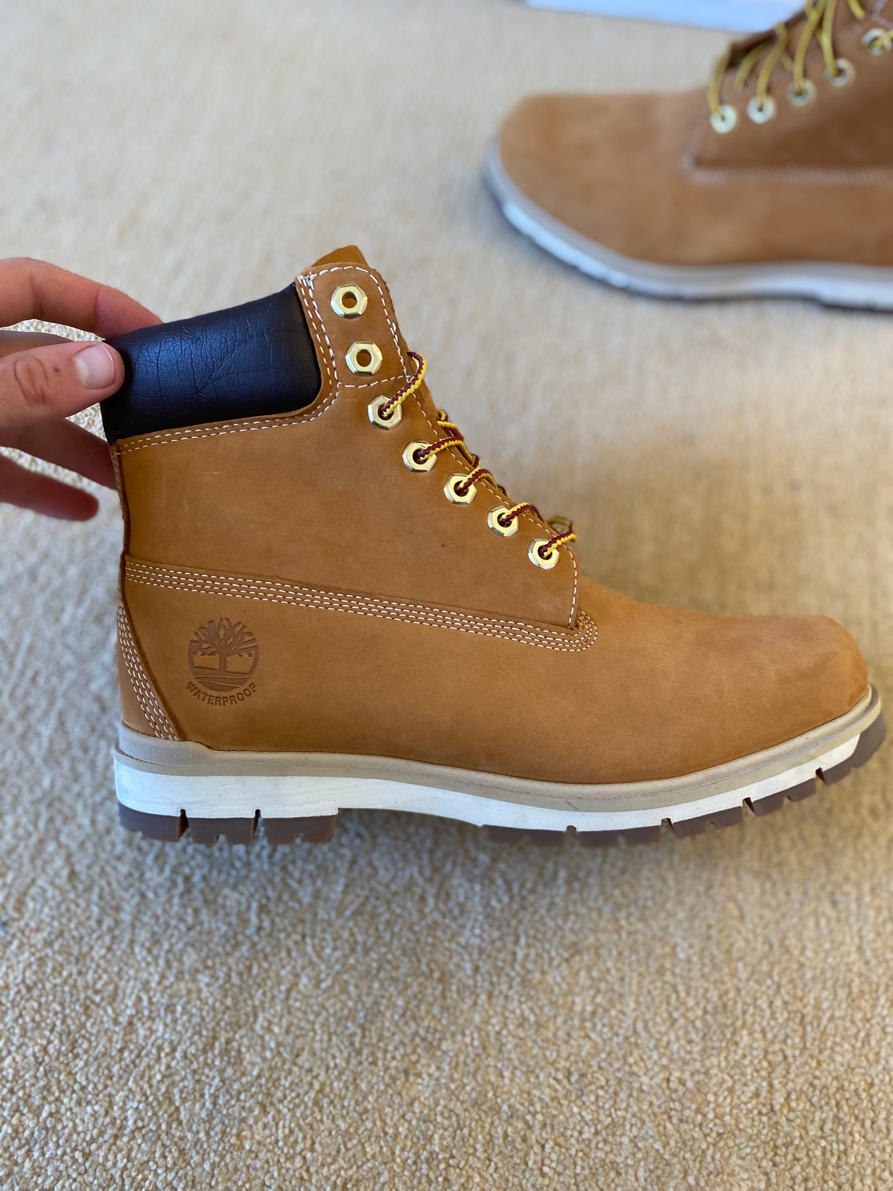 Timberlands Radford Waterproof Lace Up Boots - Size 8-Second Style-Second Style