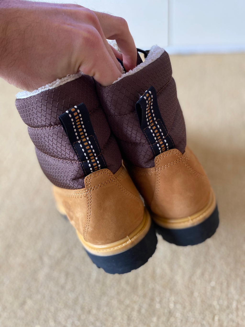 Timberland 6 inch Fur Lined Boots - Size 10.5-Second Style-Second Style