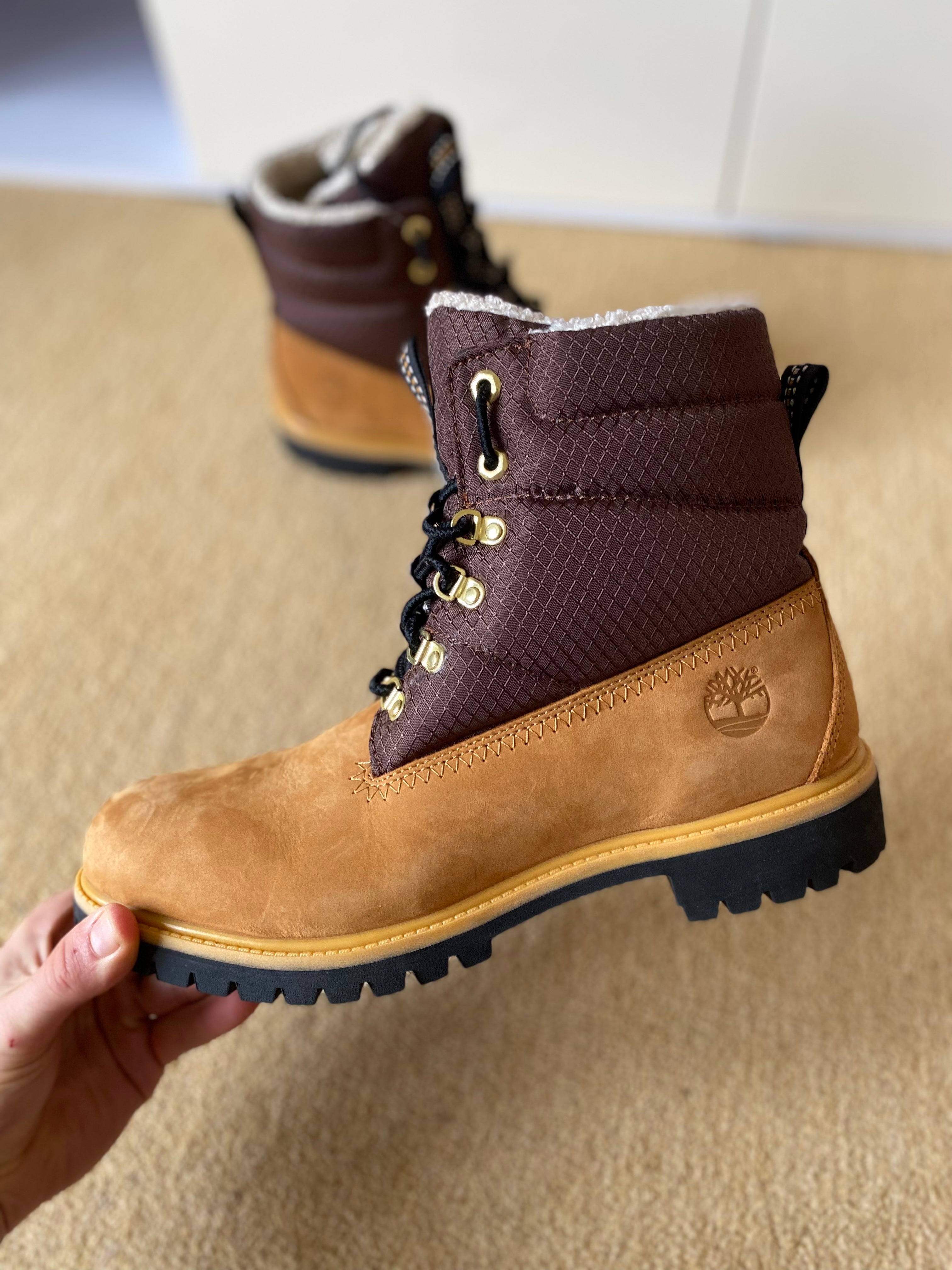 Timberland 6 inch Fur Lined Boots - Size 10.5-Second Style-Second Style