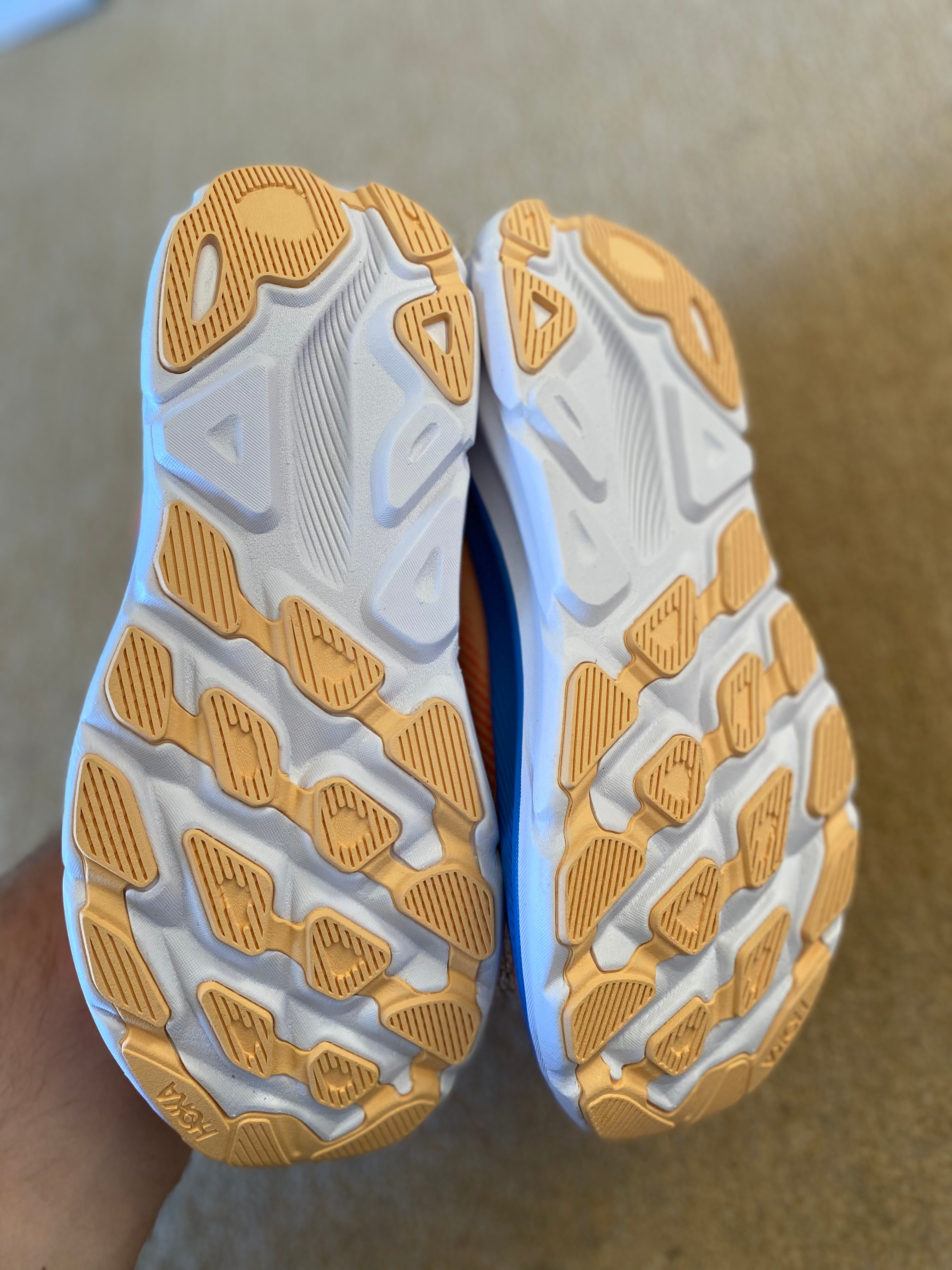 Hoka Clifton 9 Running Shoes - Size 8-Second Style-Second Style