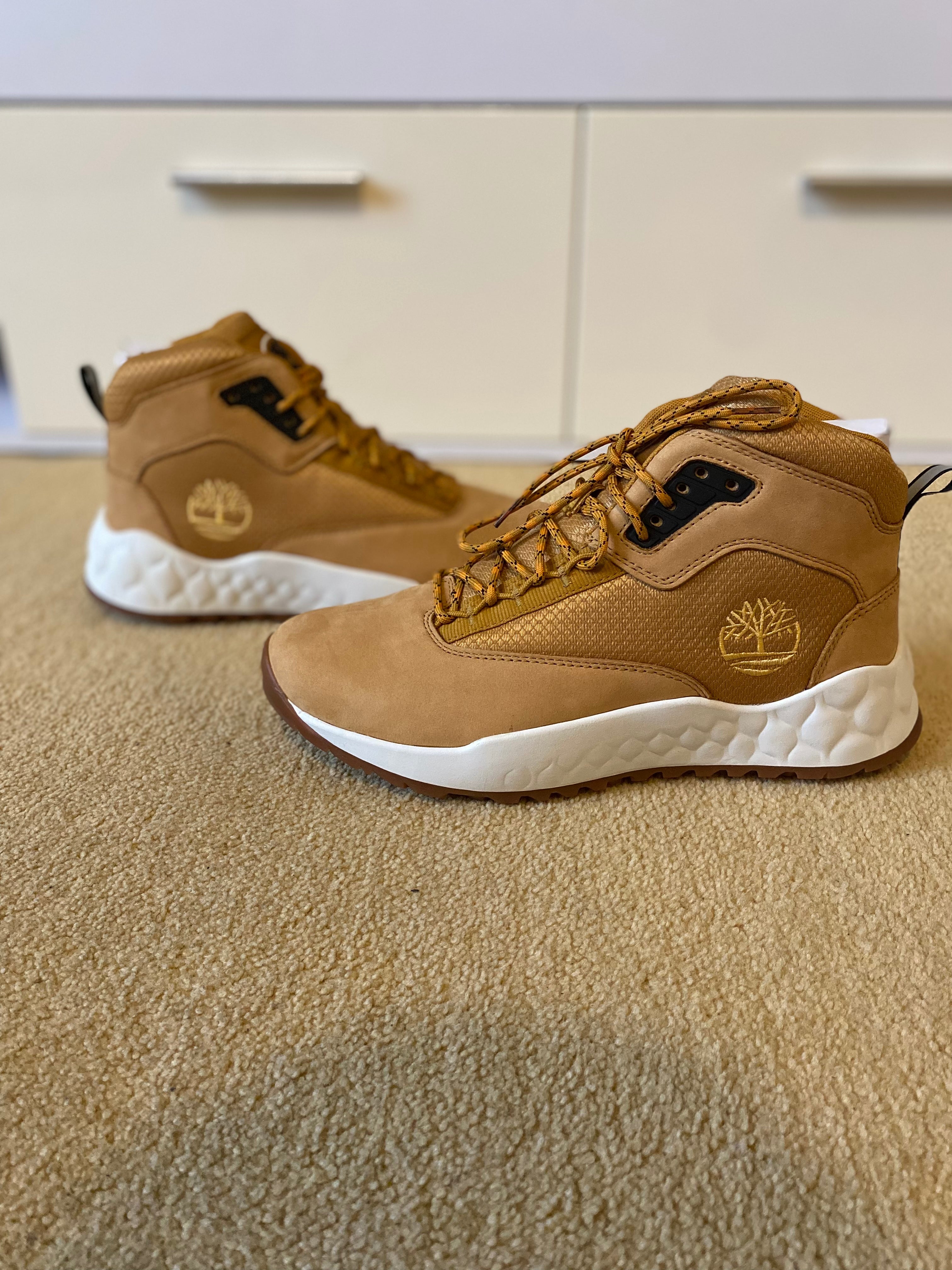 Timberland Solar Wave Mid Nubuck Hiking Boots - Size 7.5-Second Style