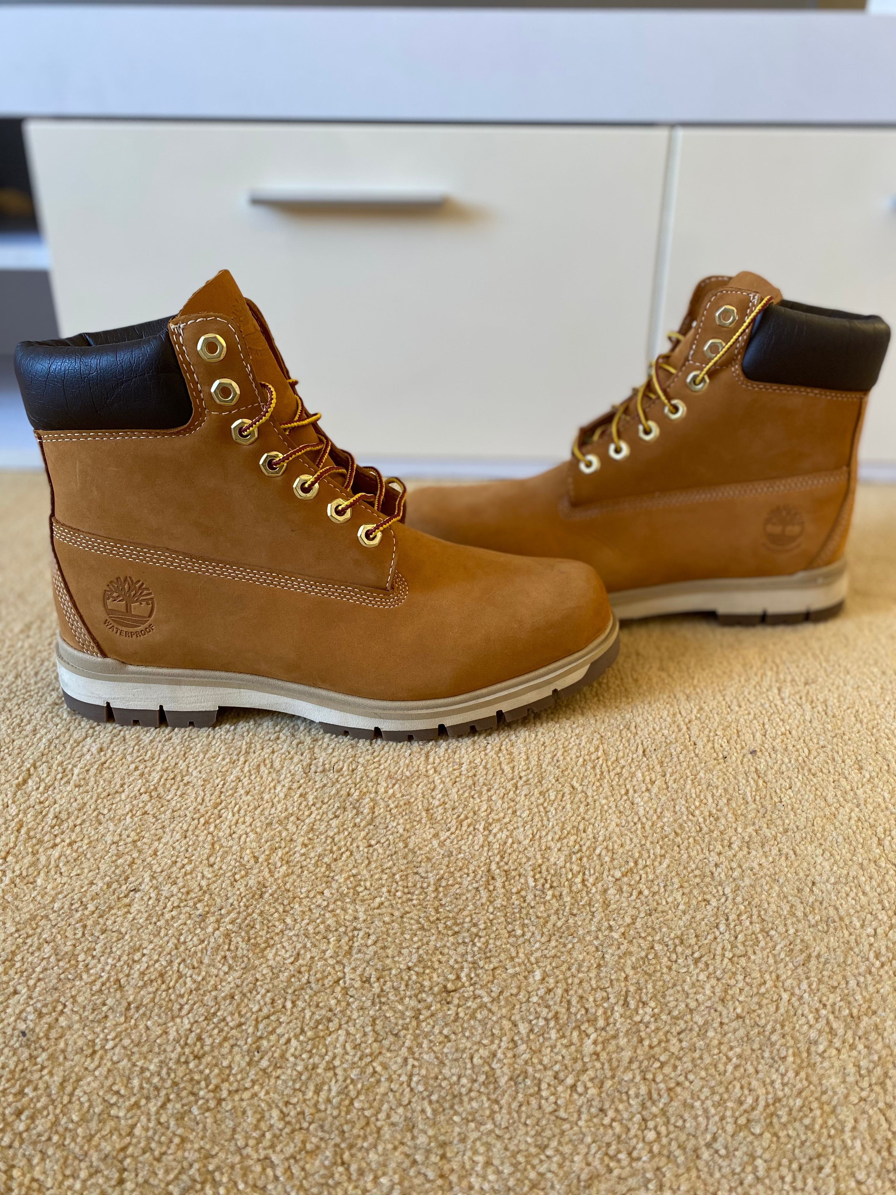 Timberlands Radford Waterproof Lace Up Boots - Size 8-Second Style-Second Style