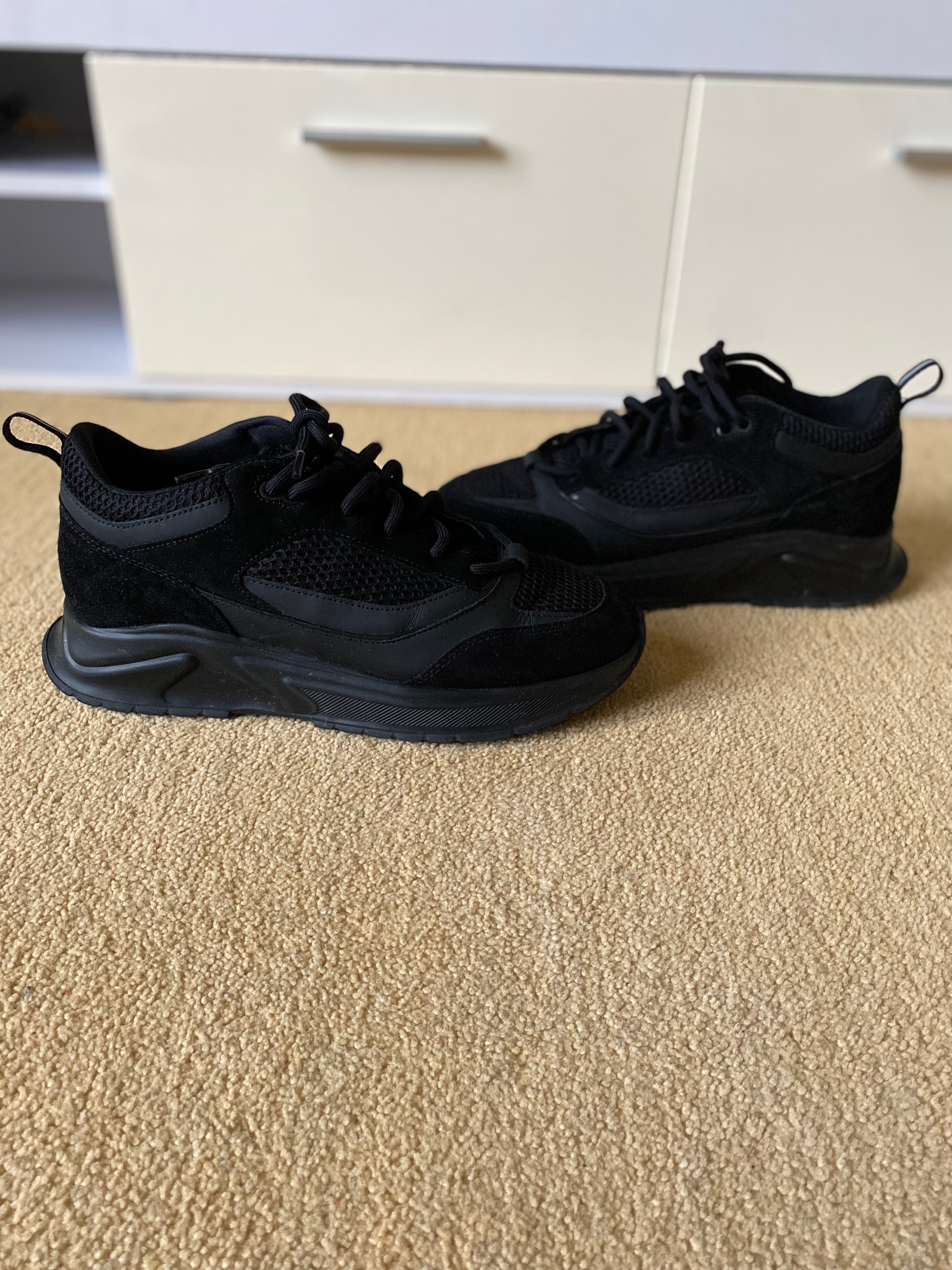 Cleens Essential Runner Trainers - Size 10-Second Style-Second Style