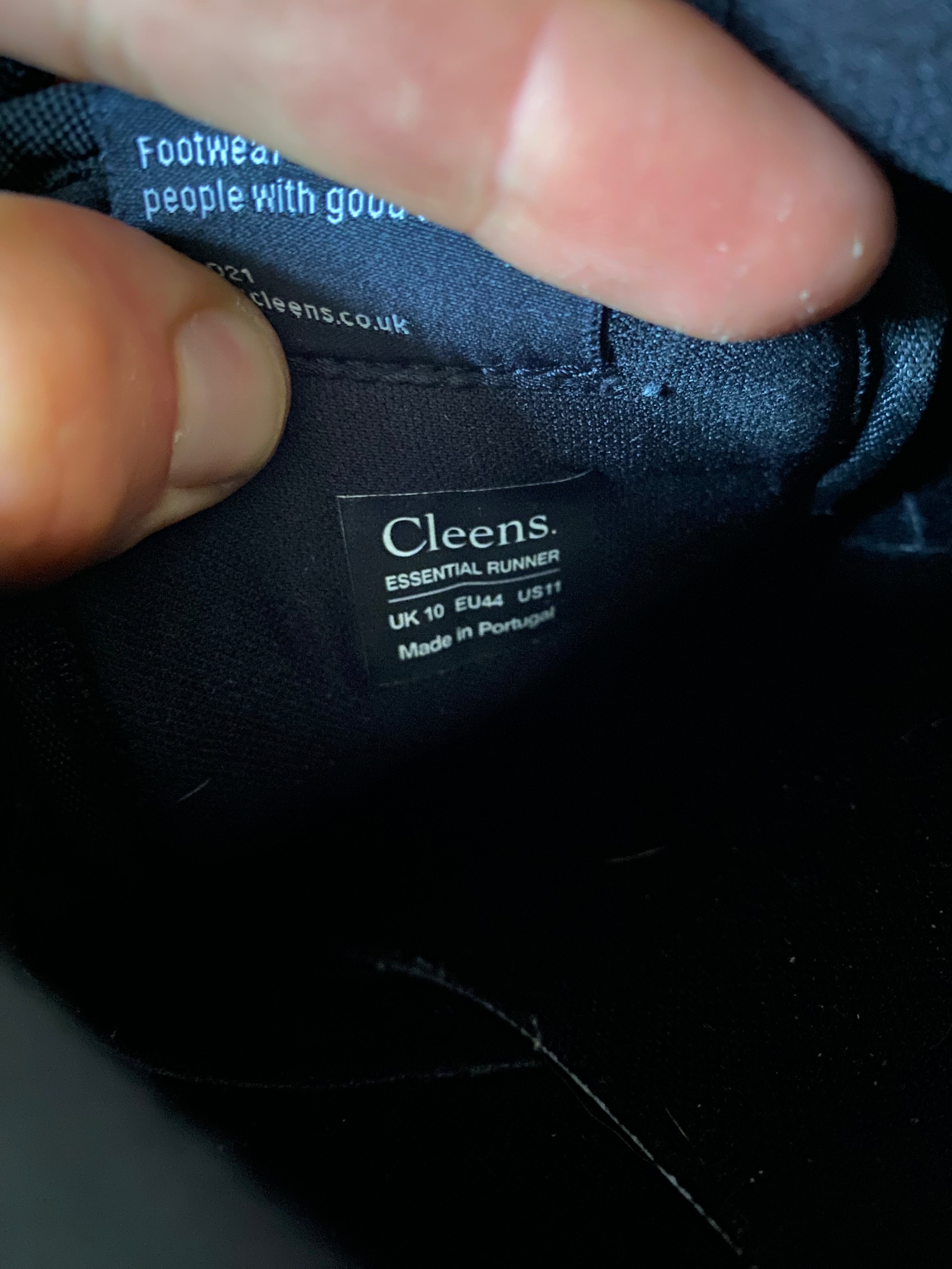 Cleens Essential Runner Trainers - Size 10-Second Style-Second Style