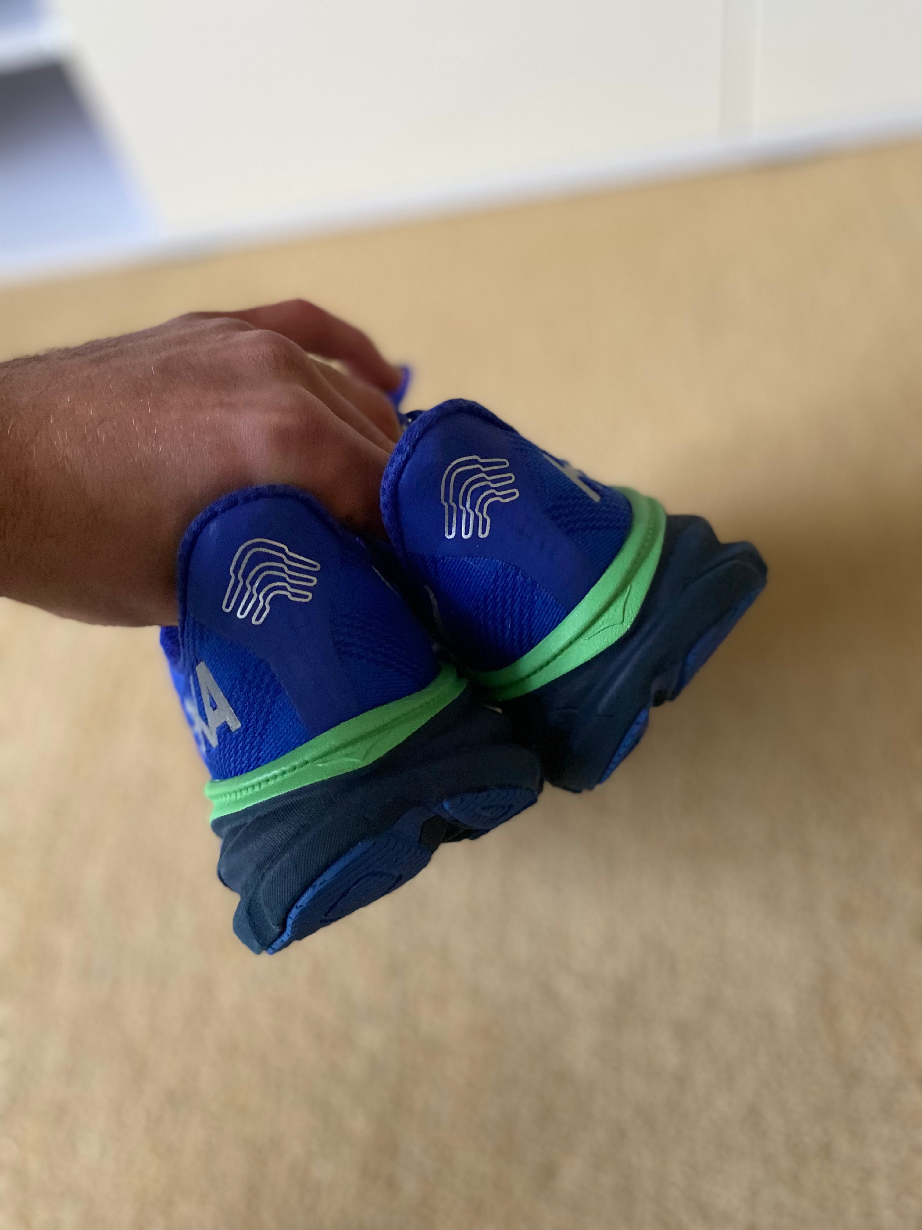 Hoka Clifton 9 Running Shoes Size 7-Second Style-Second Style