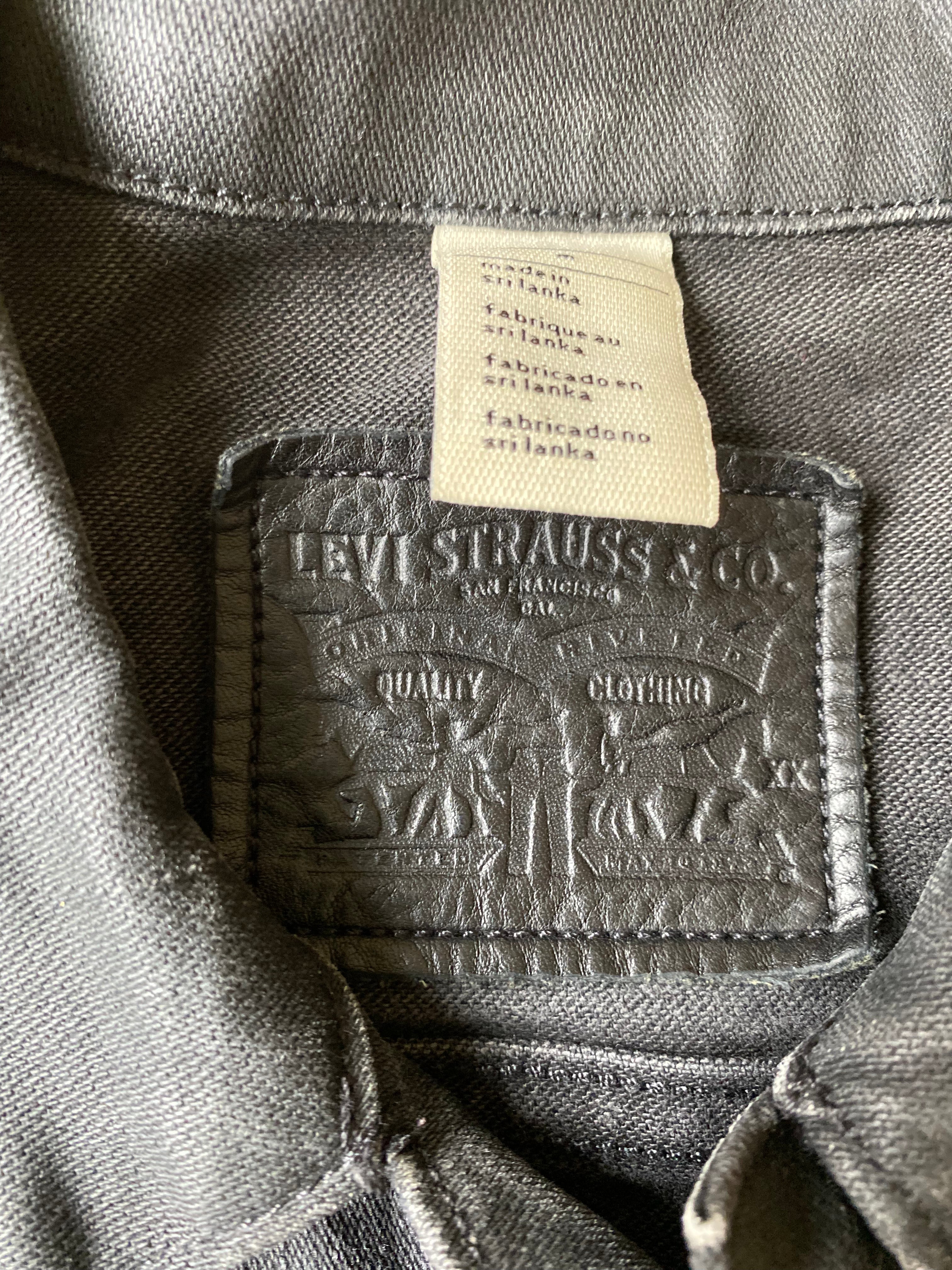 Levi's Denim Jacket- Size Medium