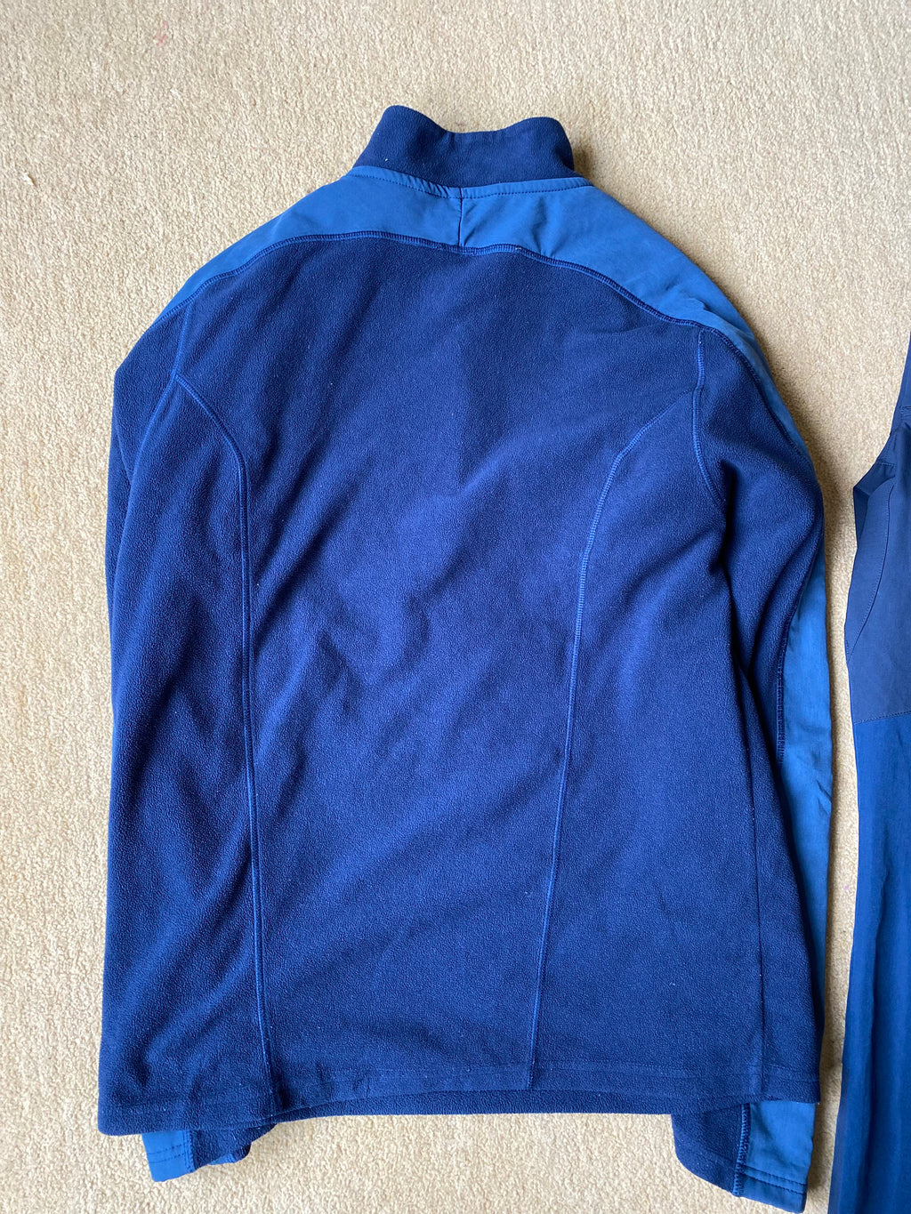 Monterrain Tracksuit - Size Medium