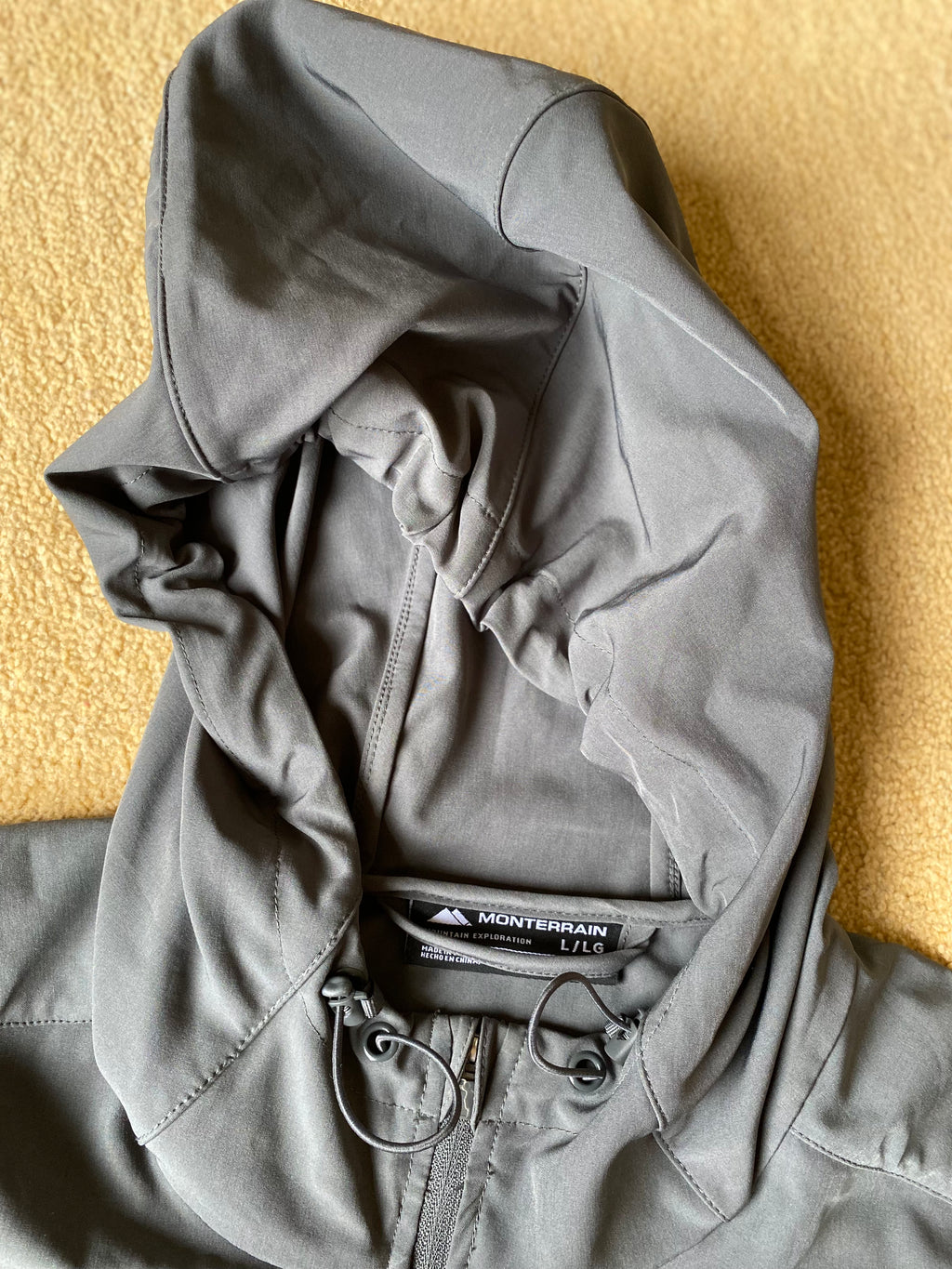 Monterrain Tracksuit - Large