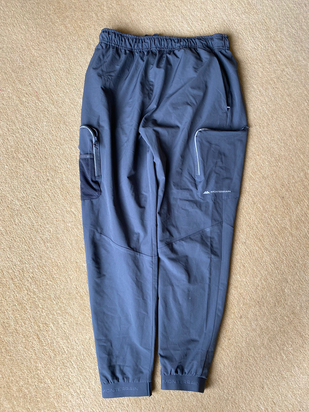 Monterrain Tracksuit - Large