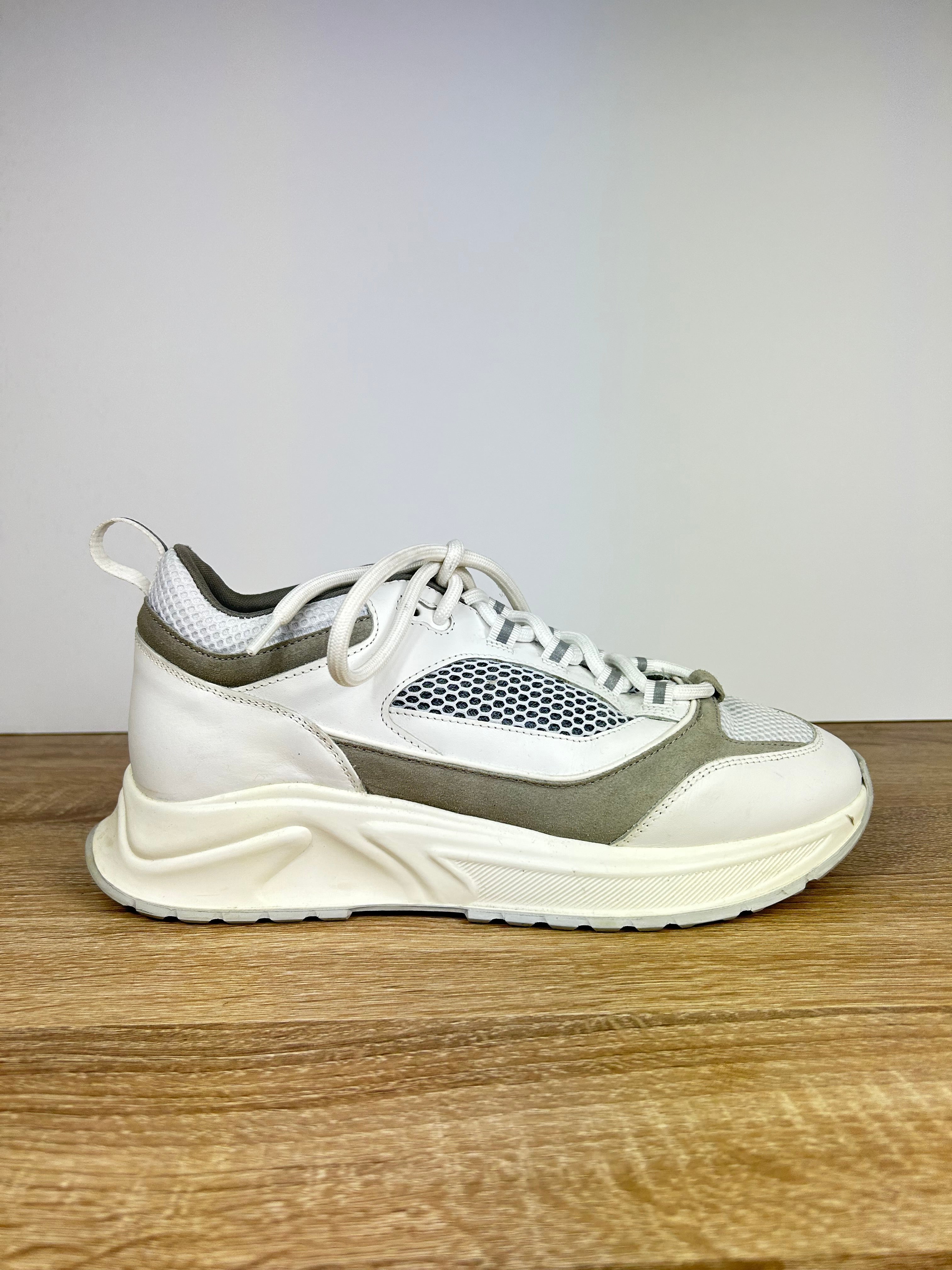 Cleens Essential Runners - Size 9