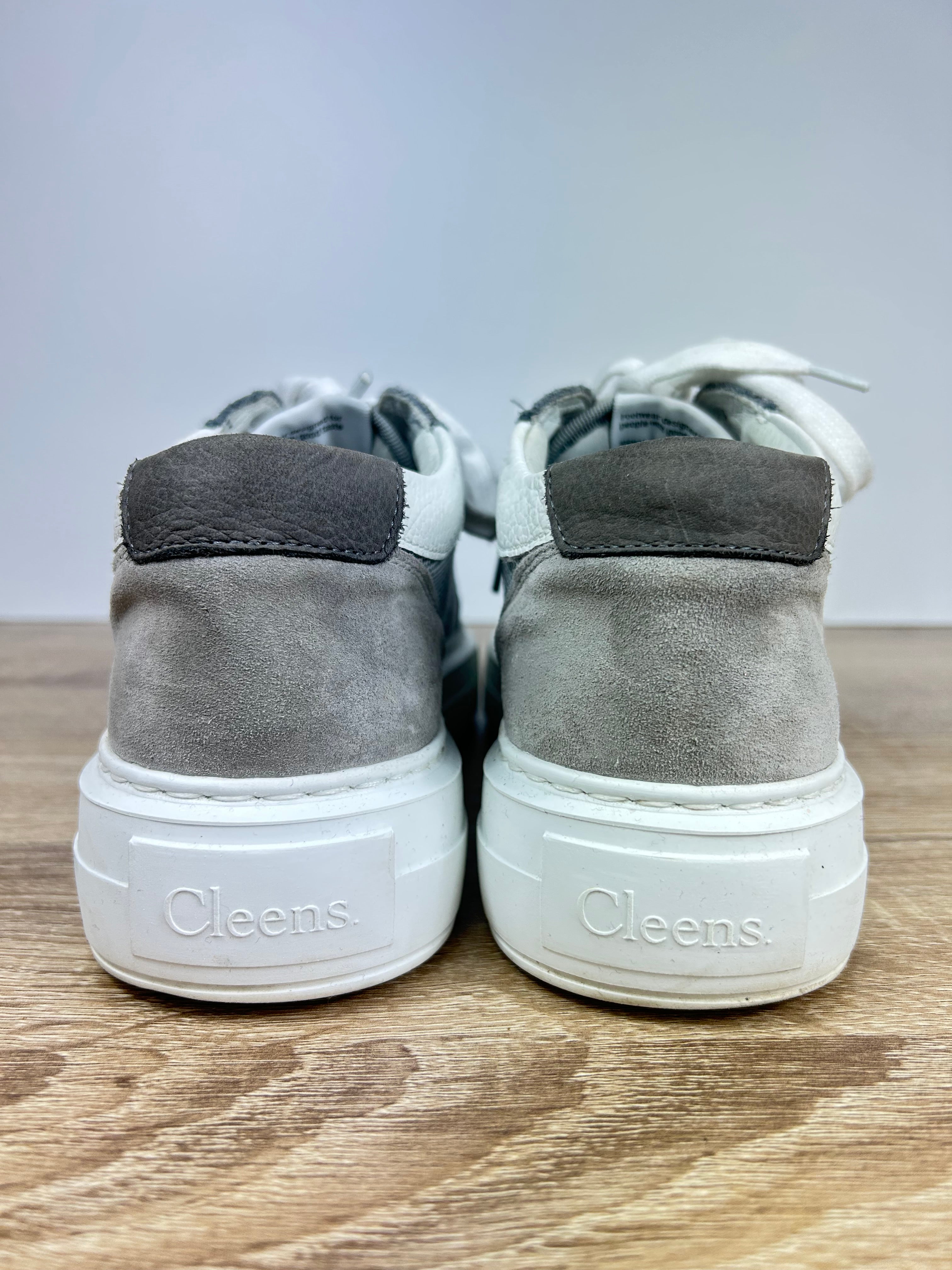 Cleens Luxor Trainers - Size 7