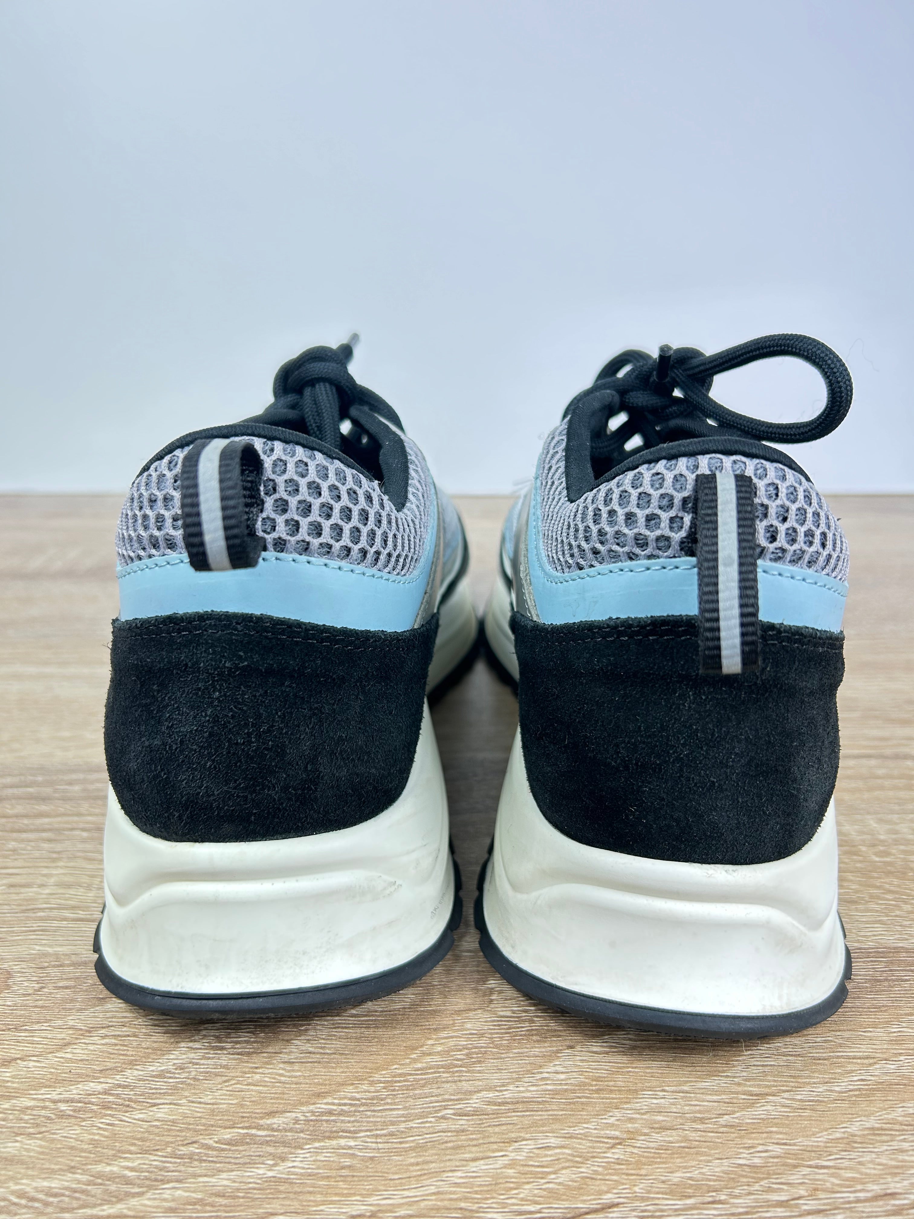 Cleens Essential Runners - Size 8