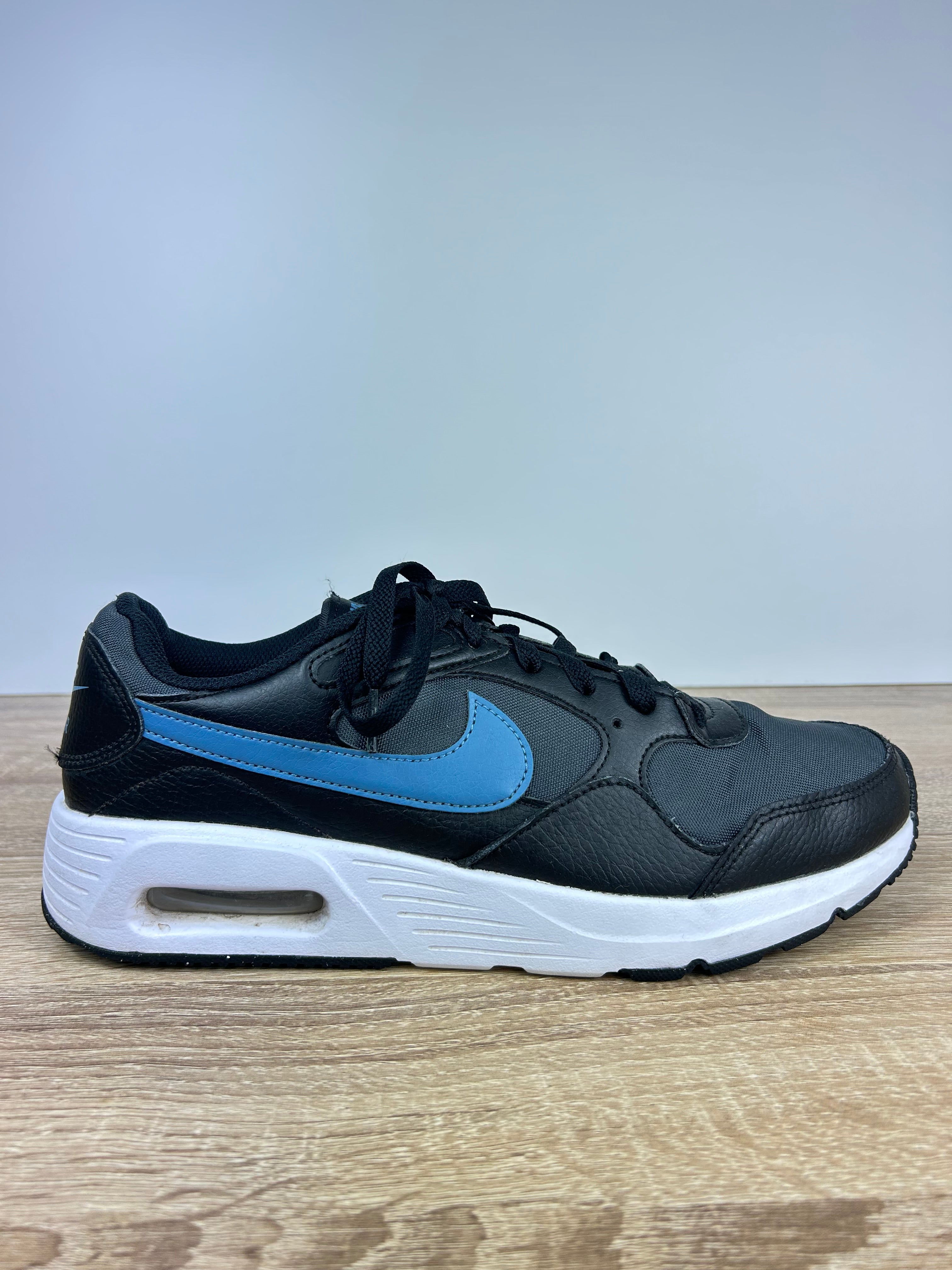 Nike Air Max Trainers - Size 9