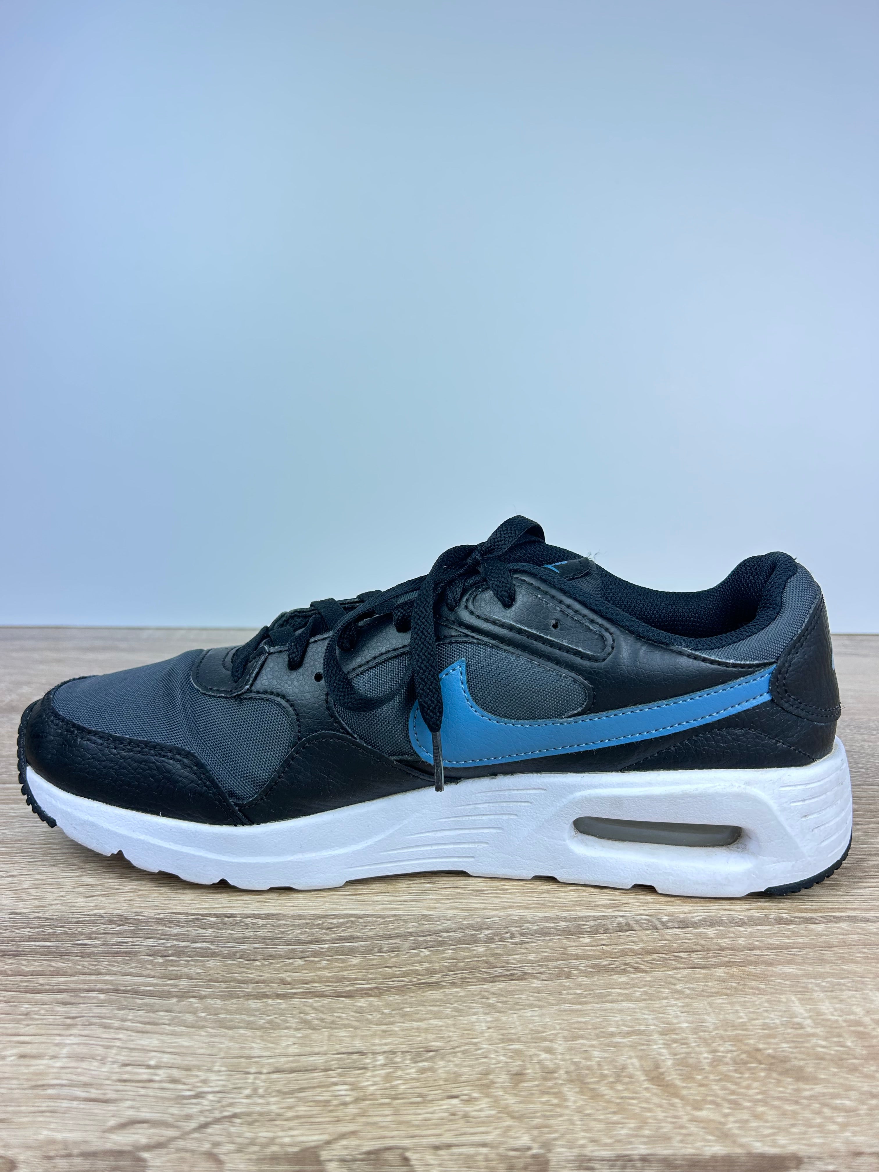 Nike Air Max Trainers - Size 9