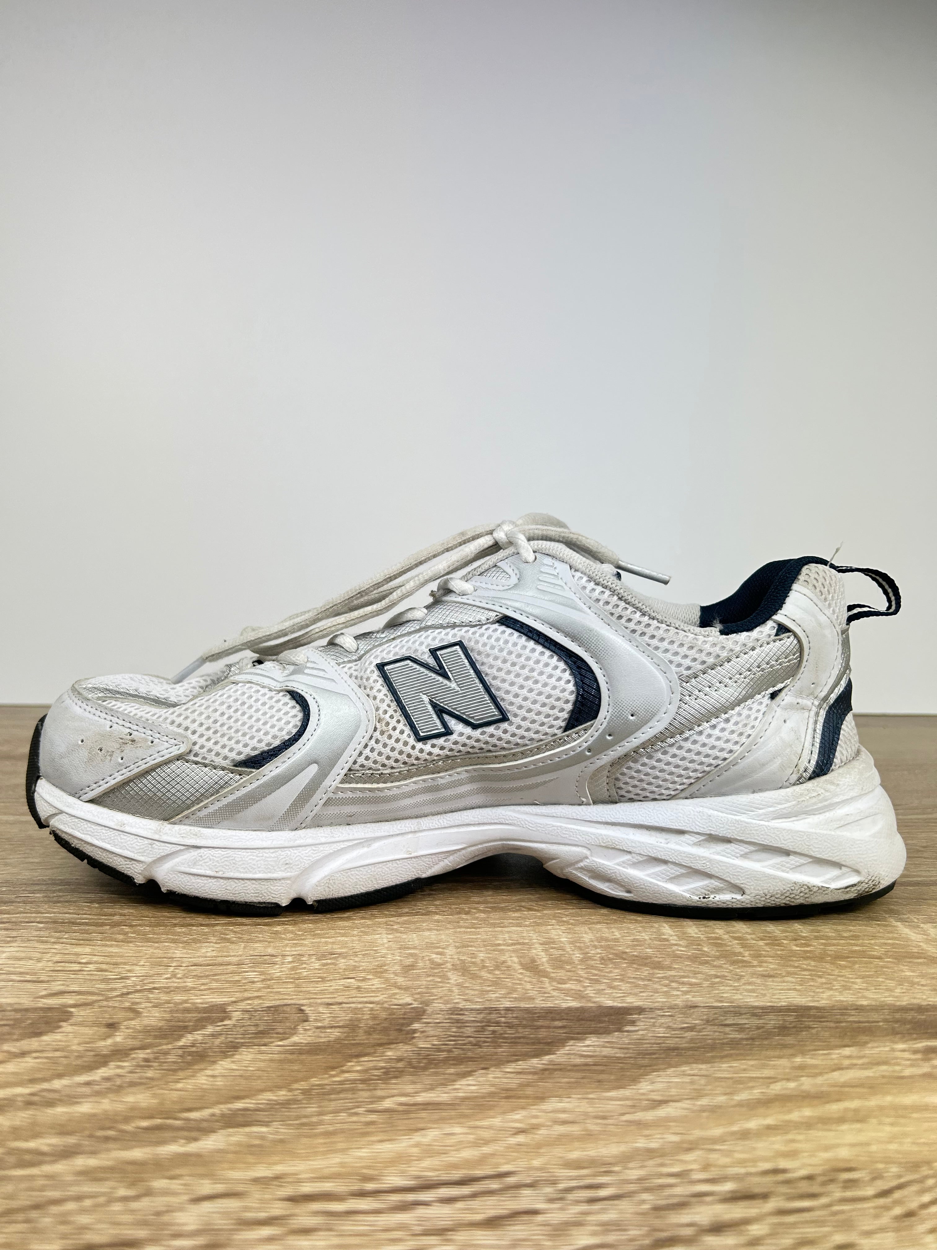 New Balance 530 Trainers - Size 9