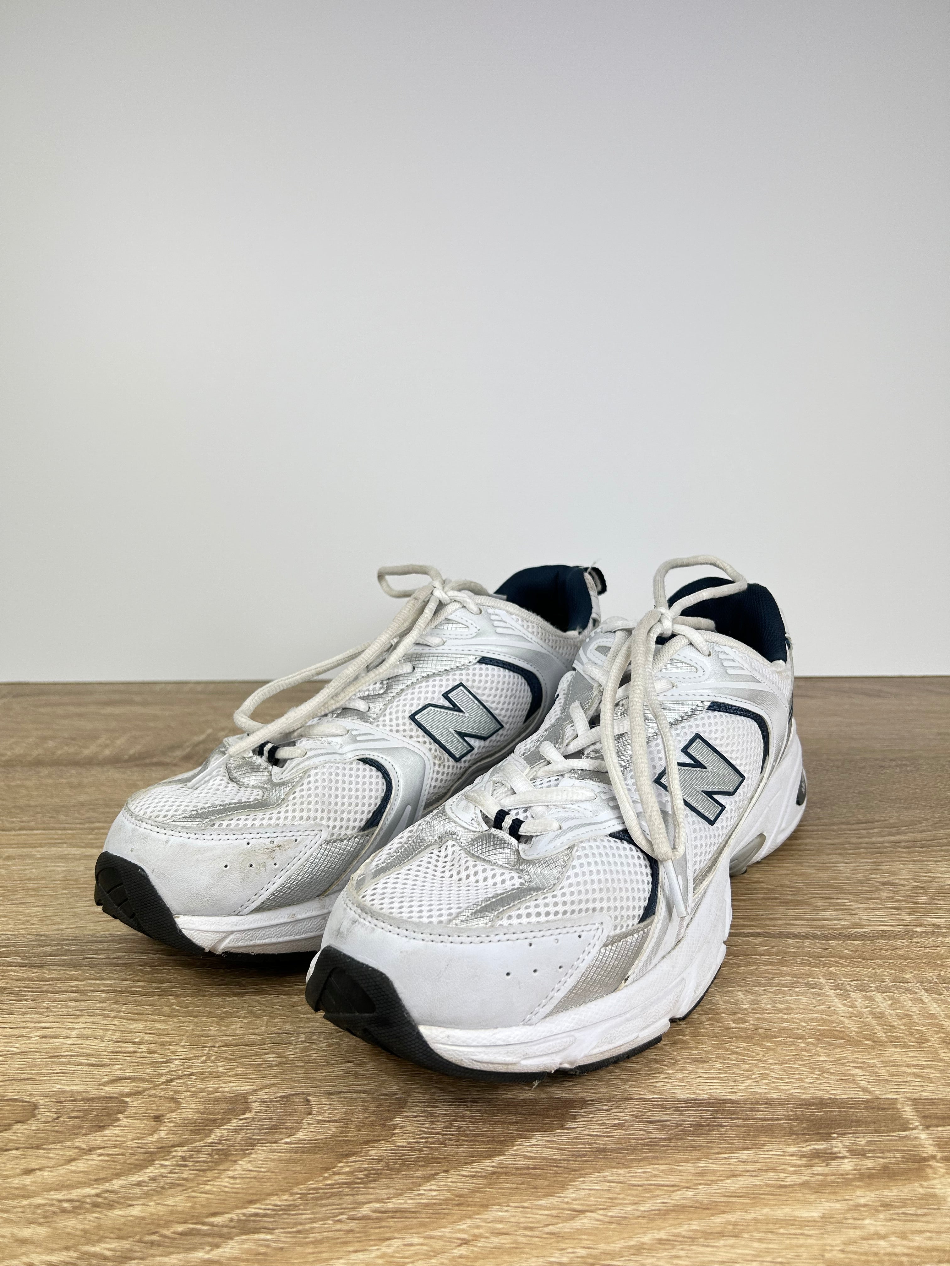 New Balance 530 Trainers - Size 9