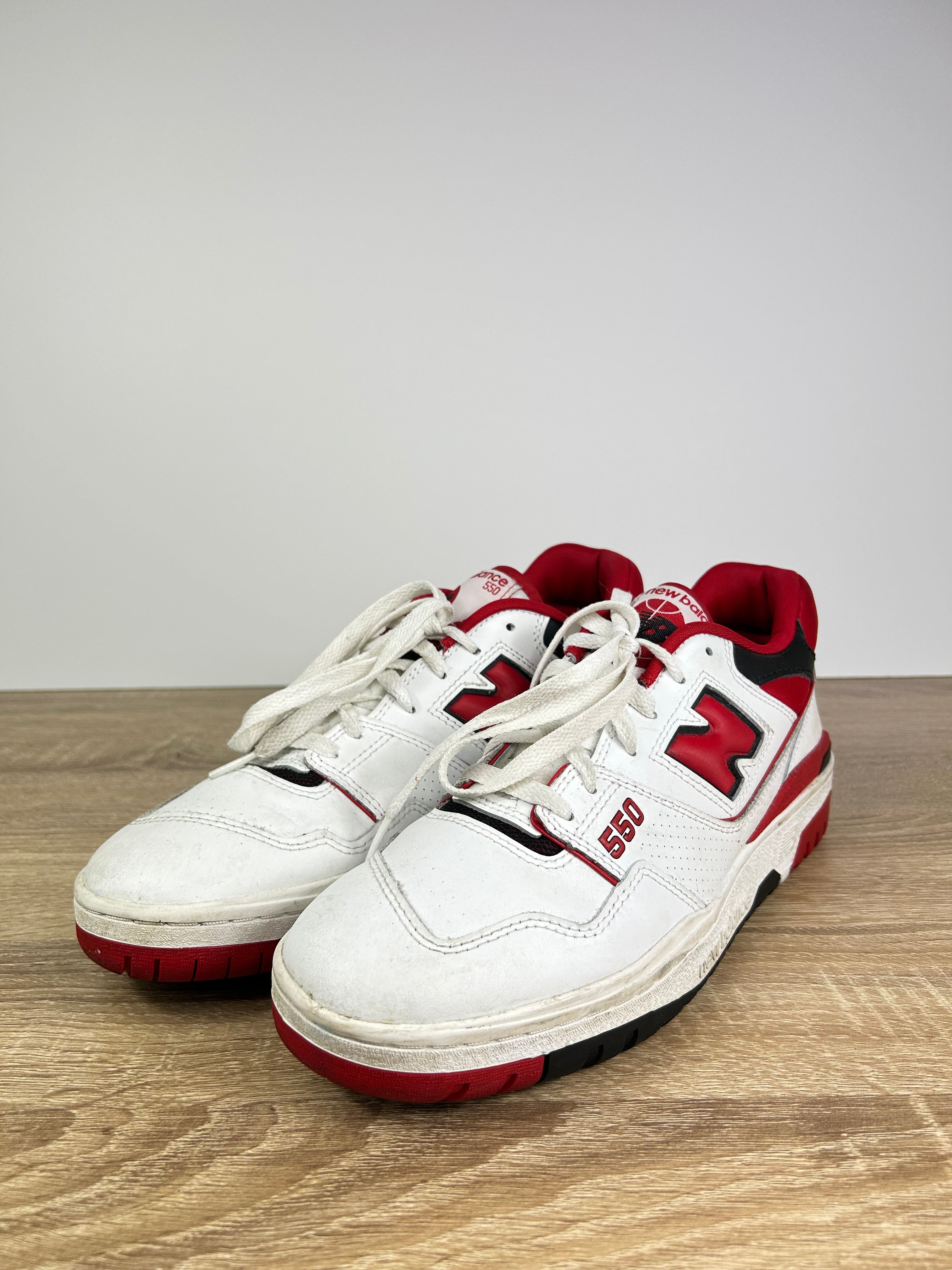 New Balance 550 Trainers - Size 9