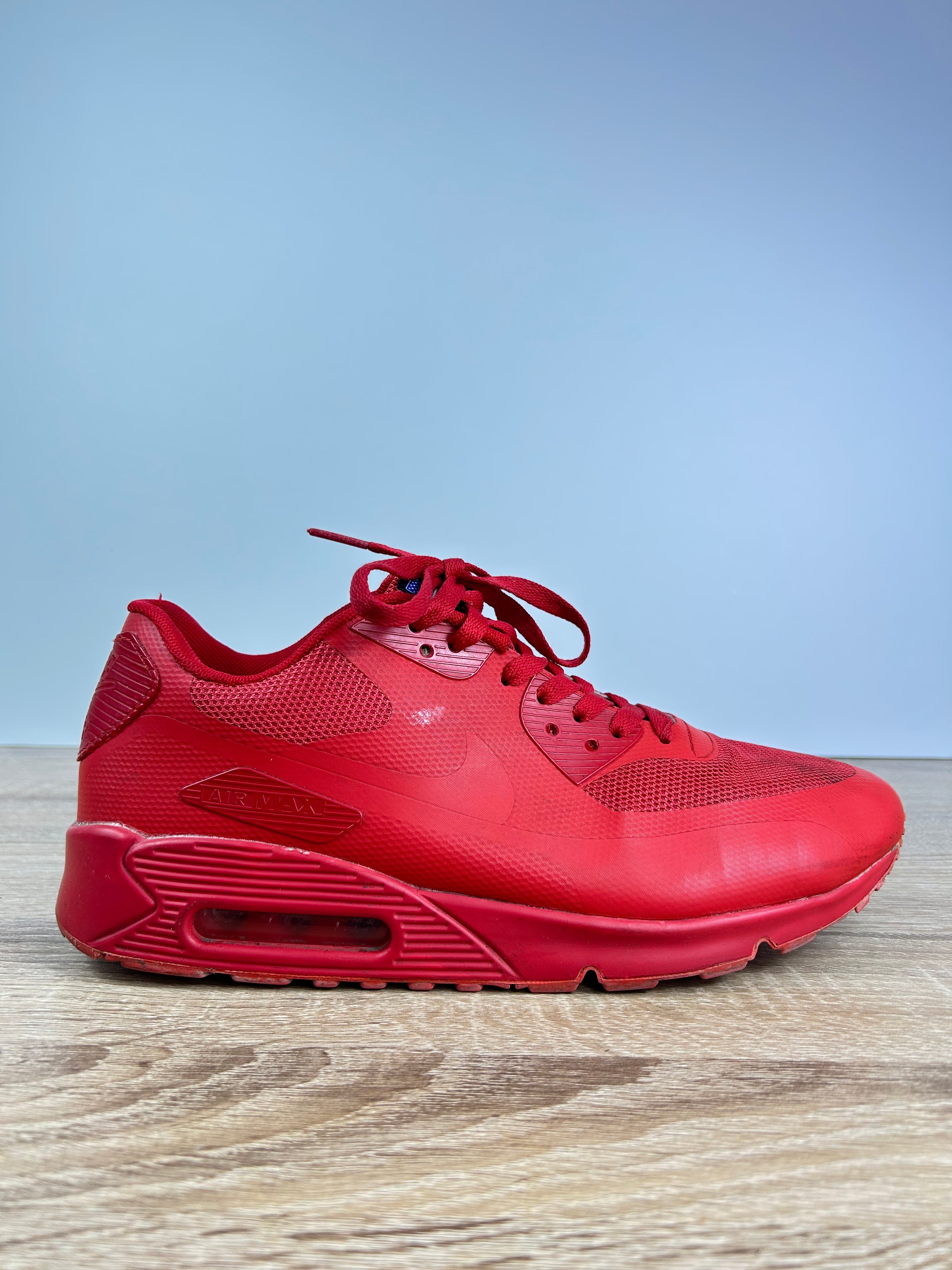 Nike Air Max 90 Hyperfuse Trainers - Size 9