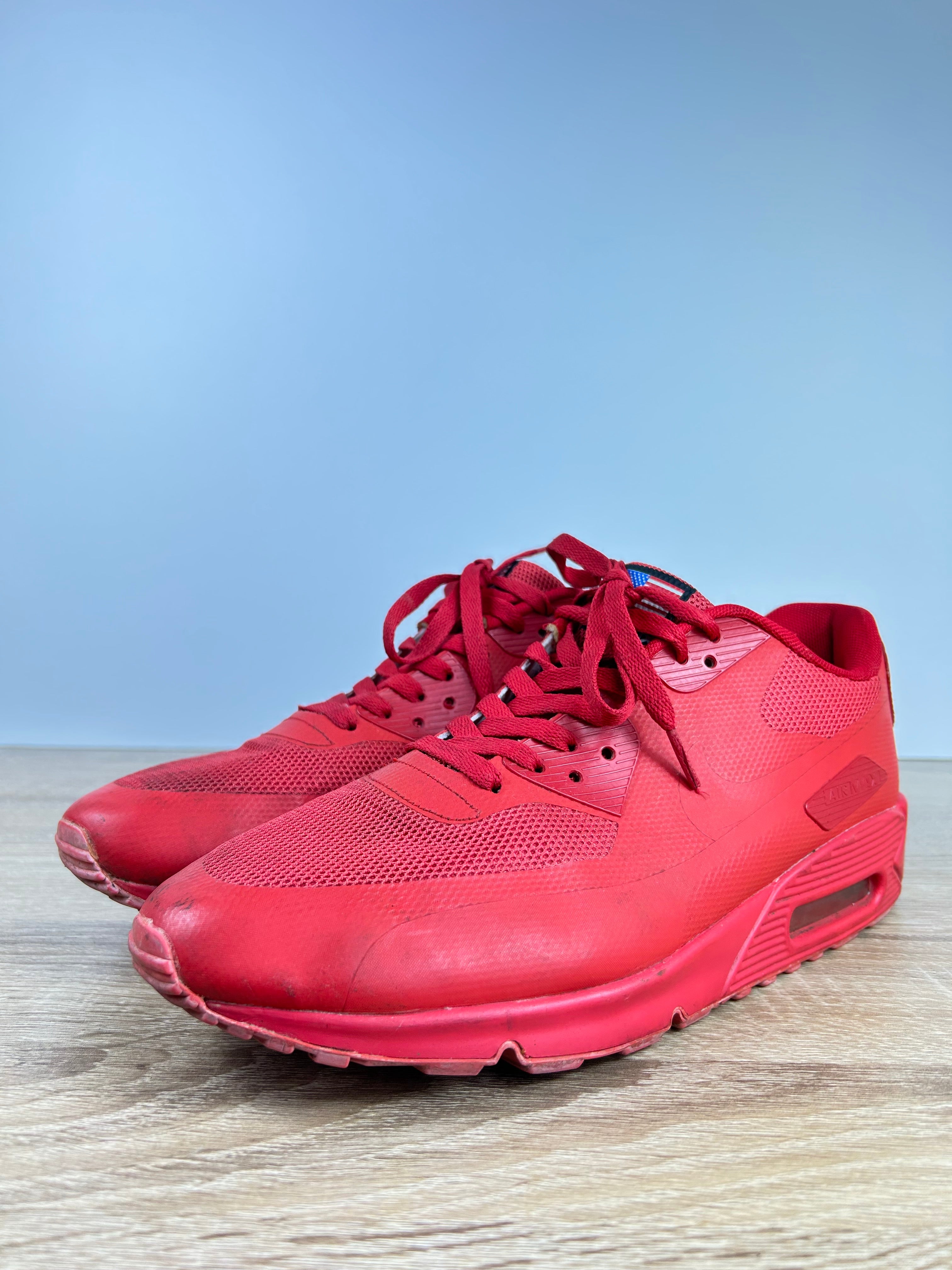 Nike Air Max 90 Hyperfuse Trainers - Size 9