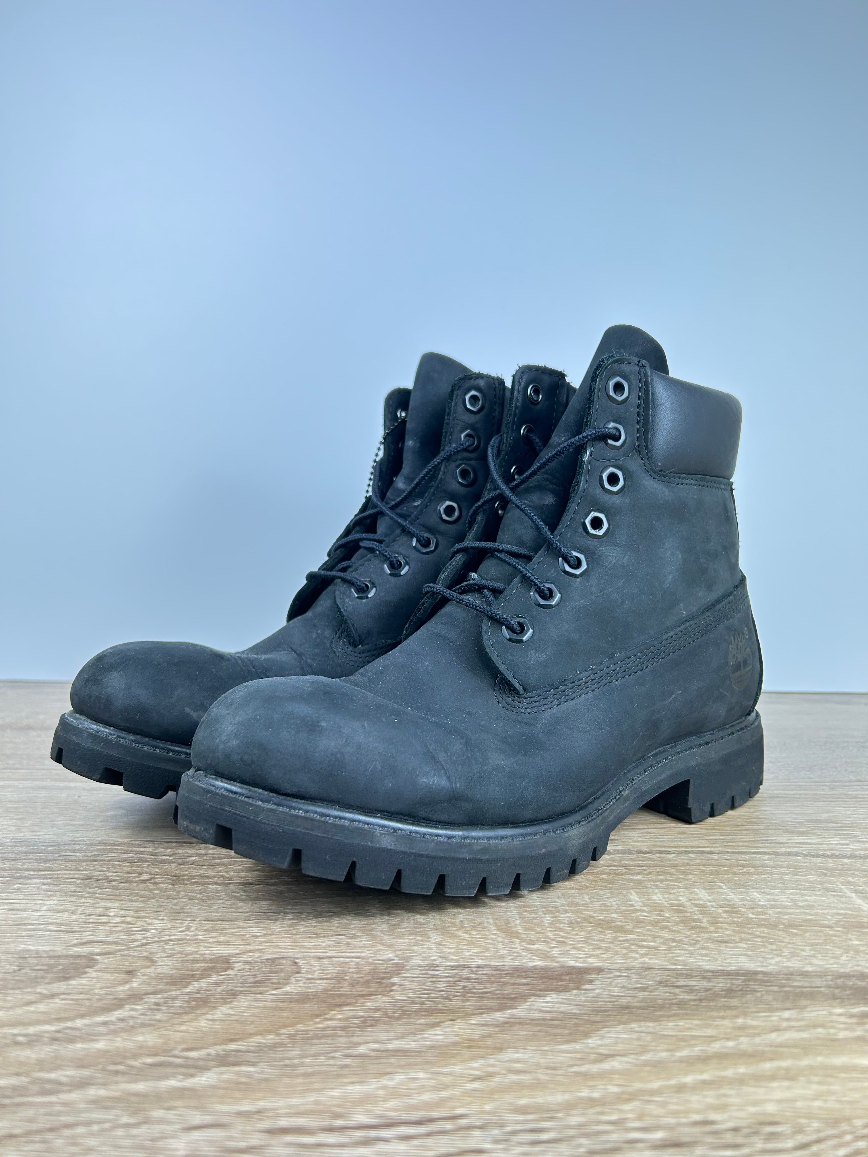 Timberland 6 Inch Premium Boots - Size 7.5W