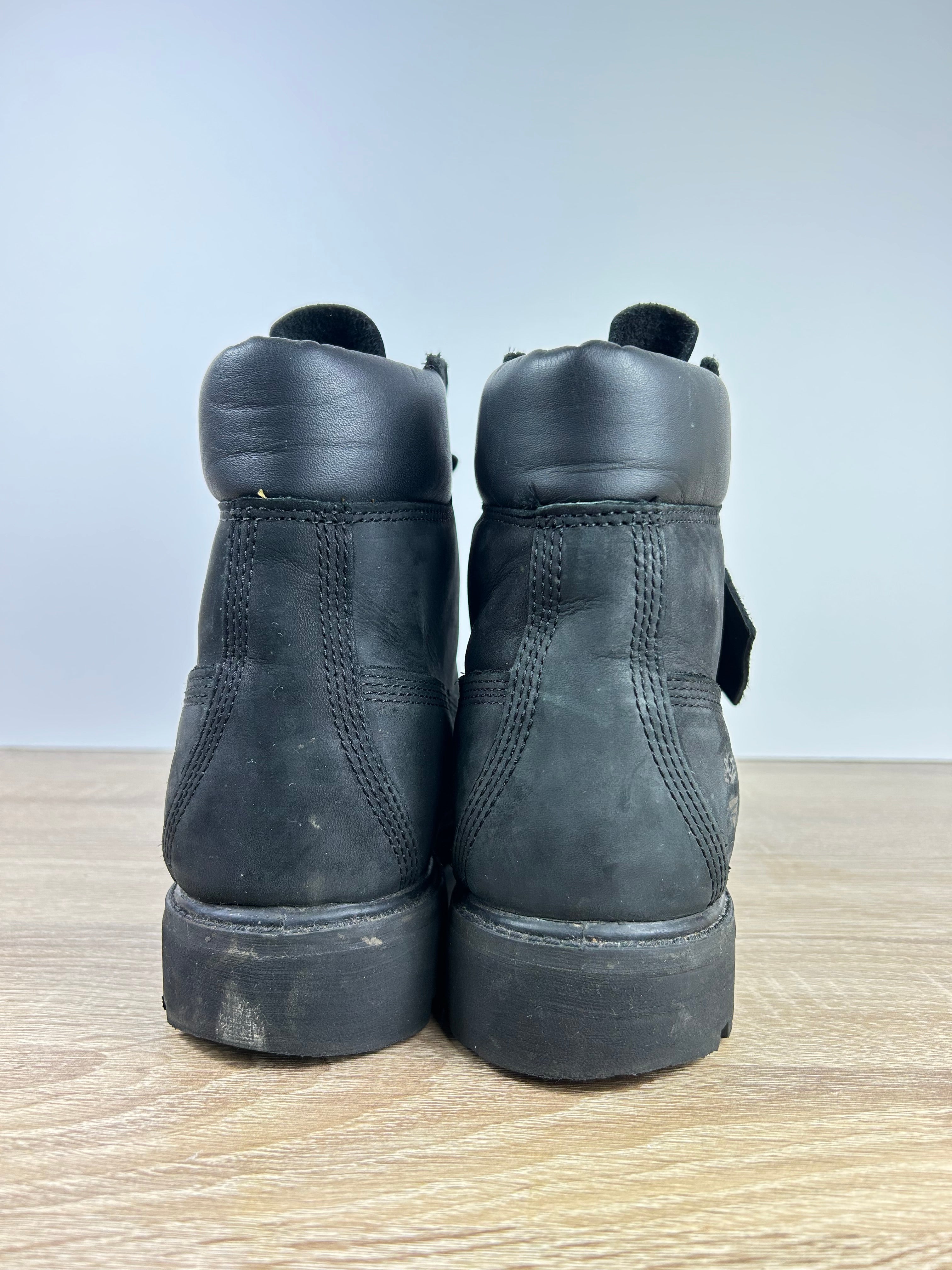 Timberland 6 Inch Premium Boots - Size 7.5W