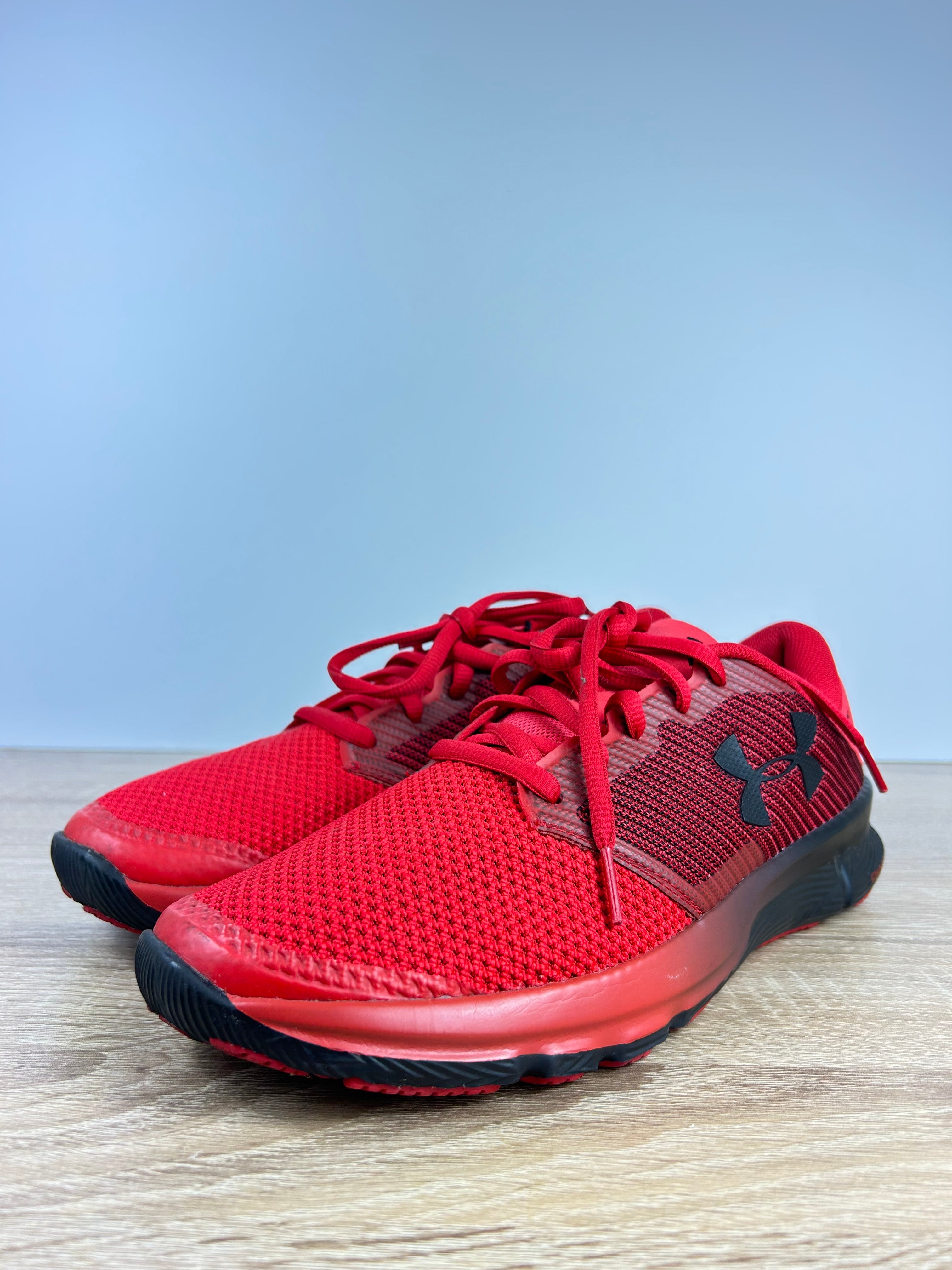 Under Armour Trainers - Size 9