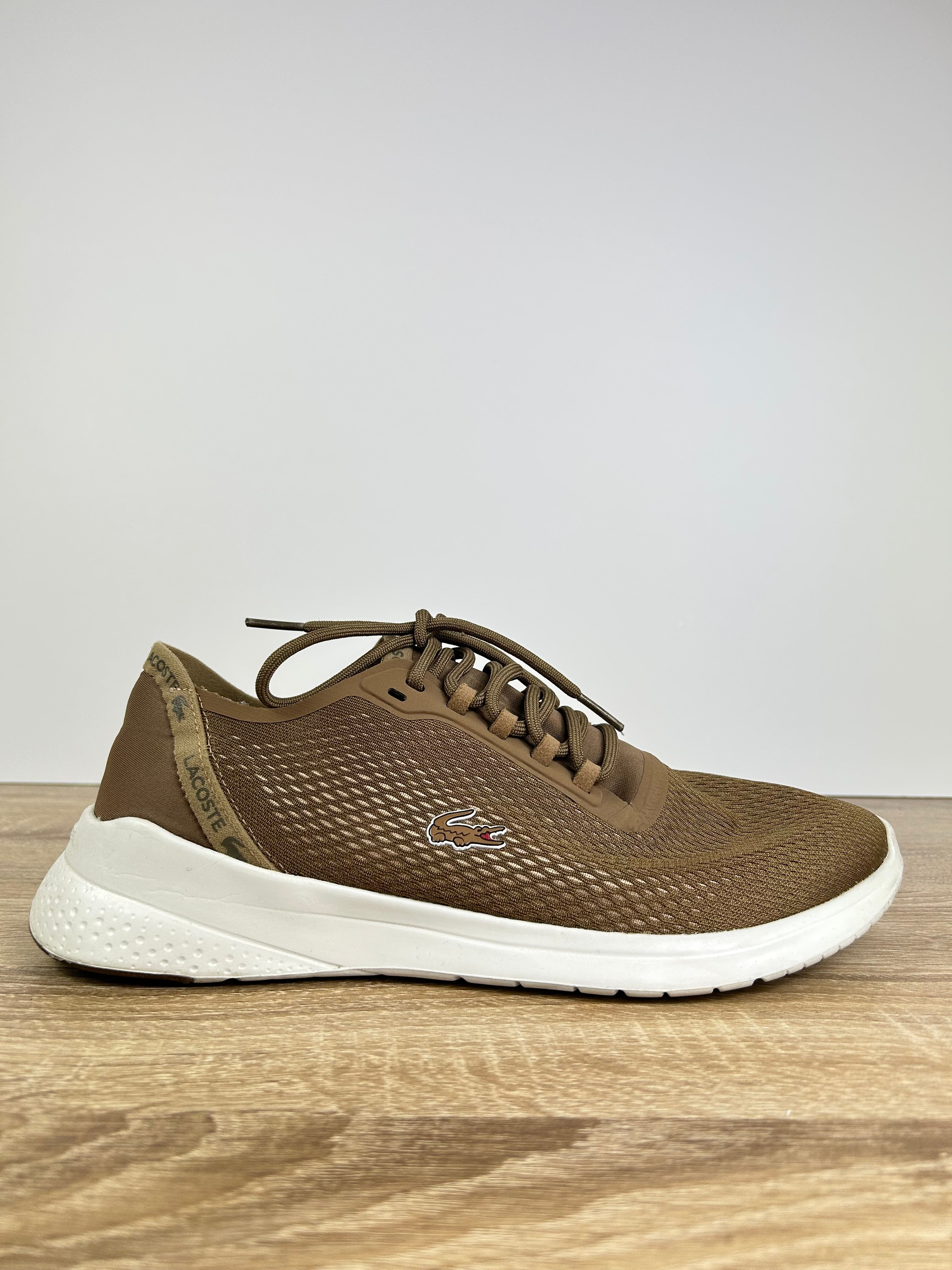 Lacoste Trainers - Size 8