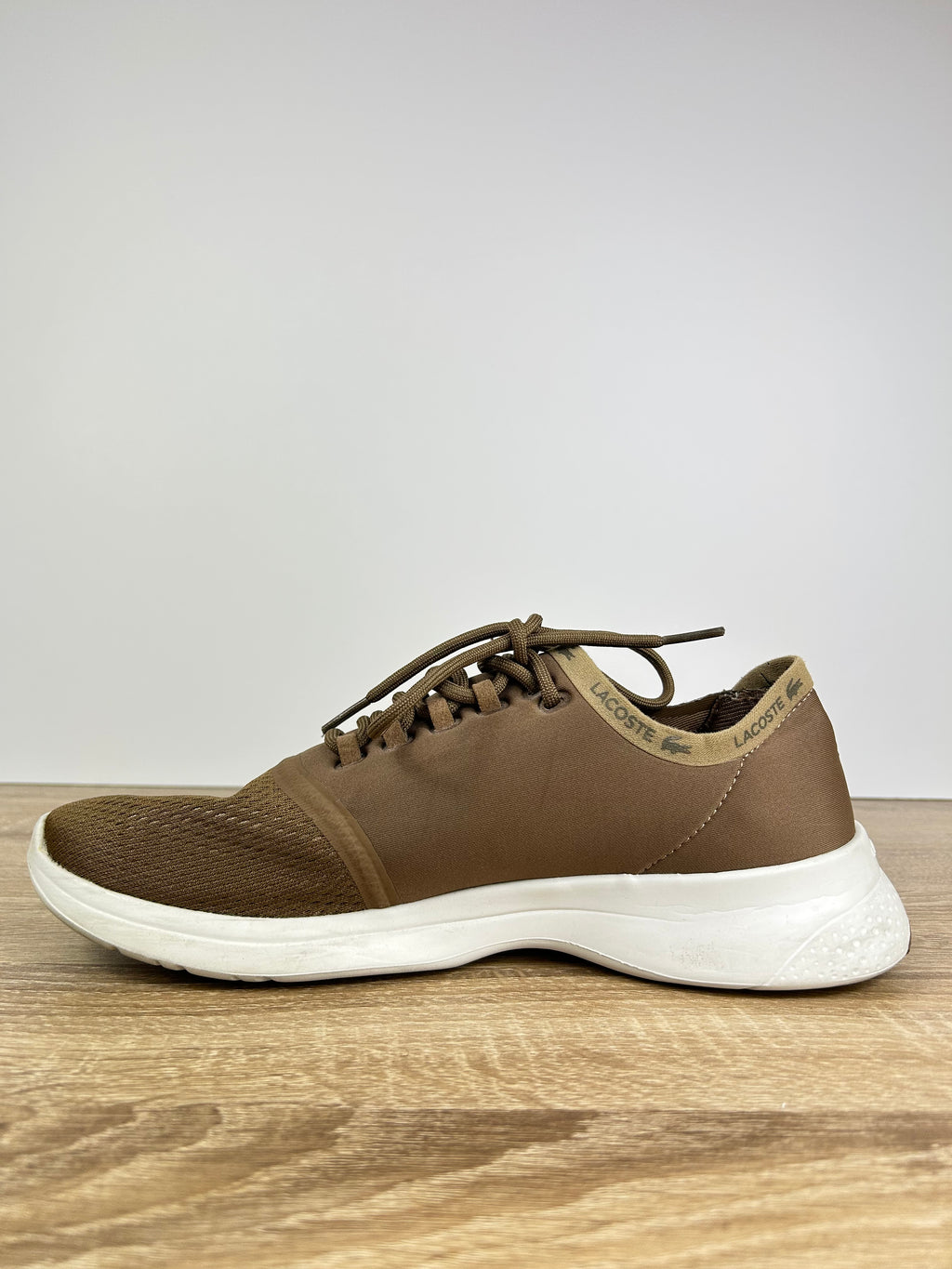 Lacoste Trainers - Size 8