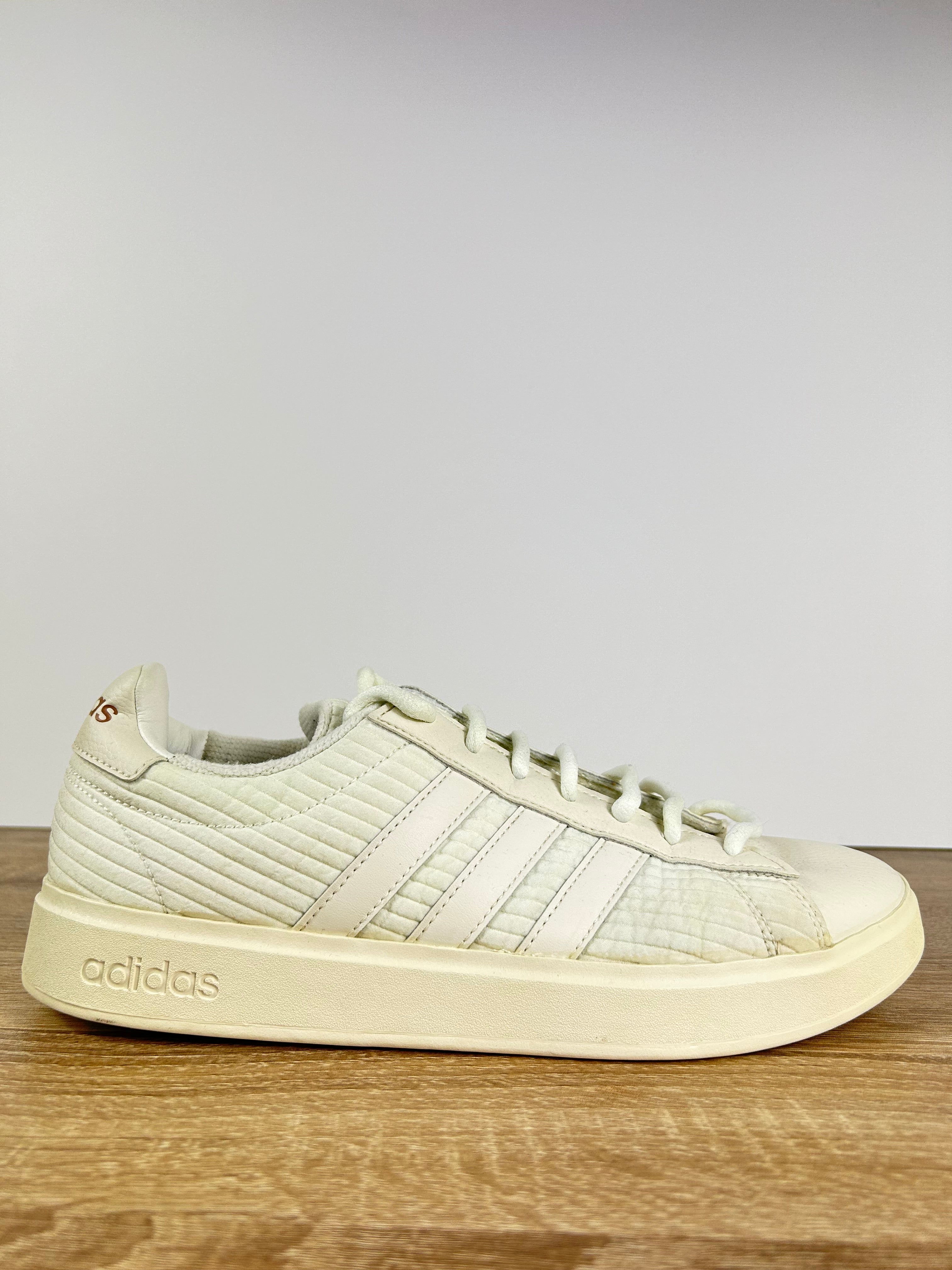 Adidas Trainers - Size 8