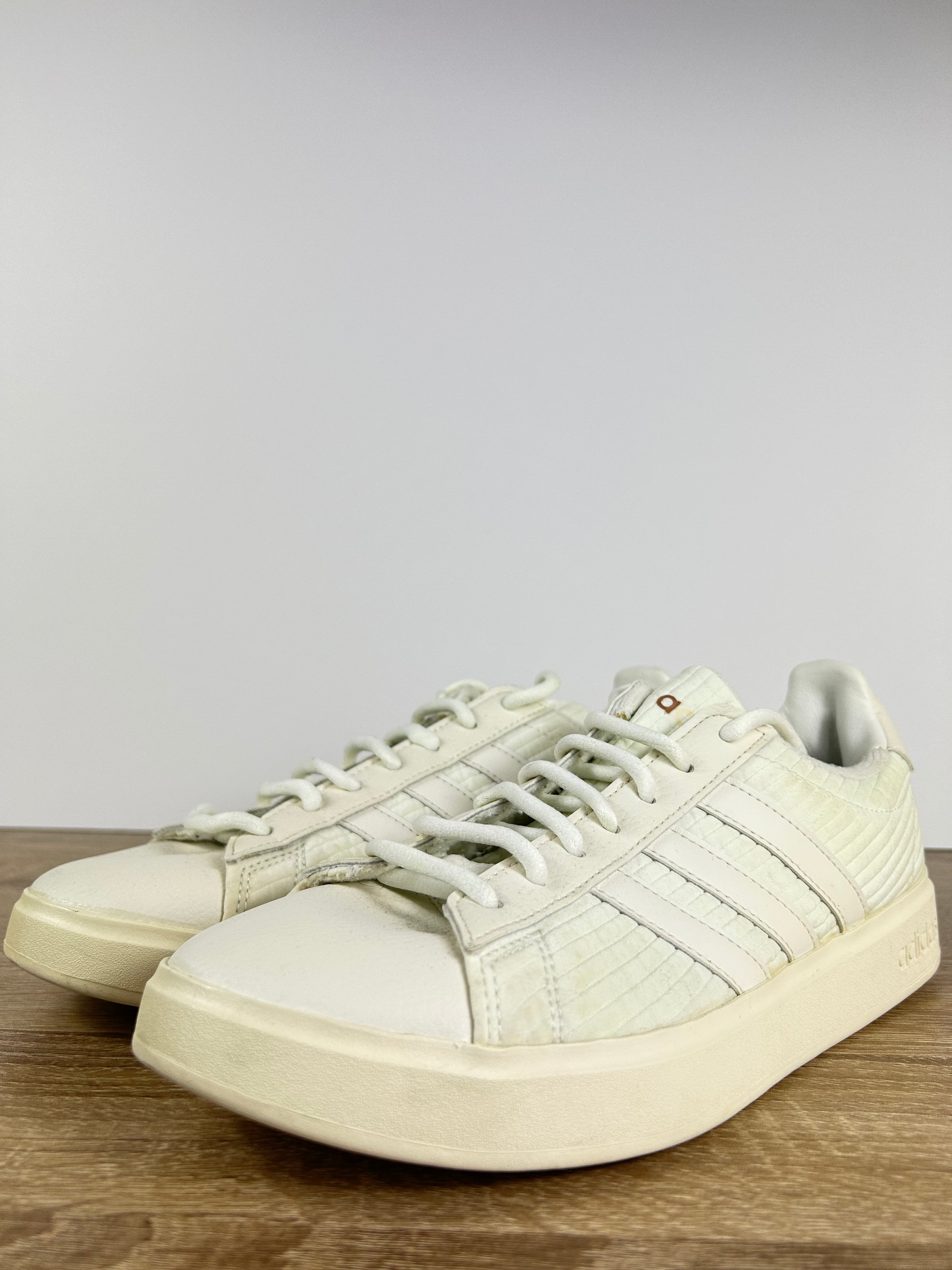 Adidas Trainers - Size 8