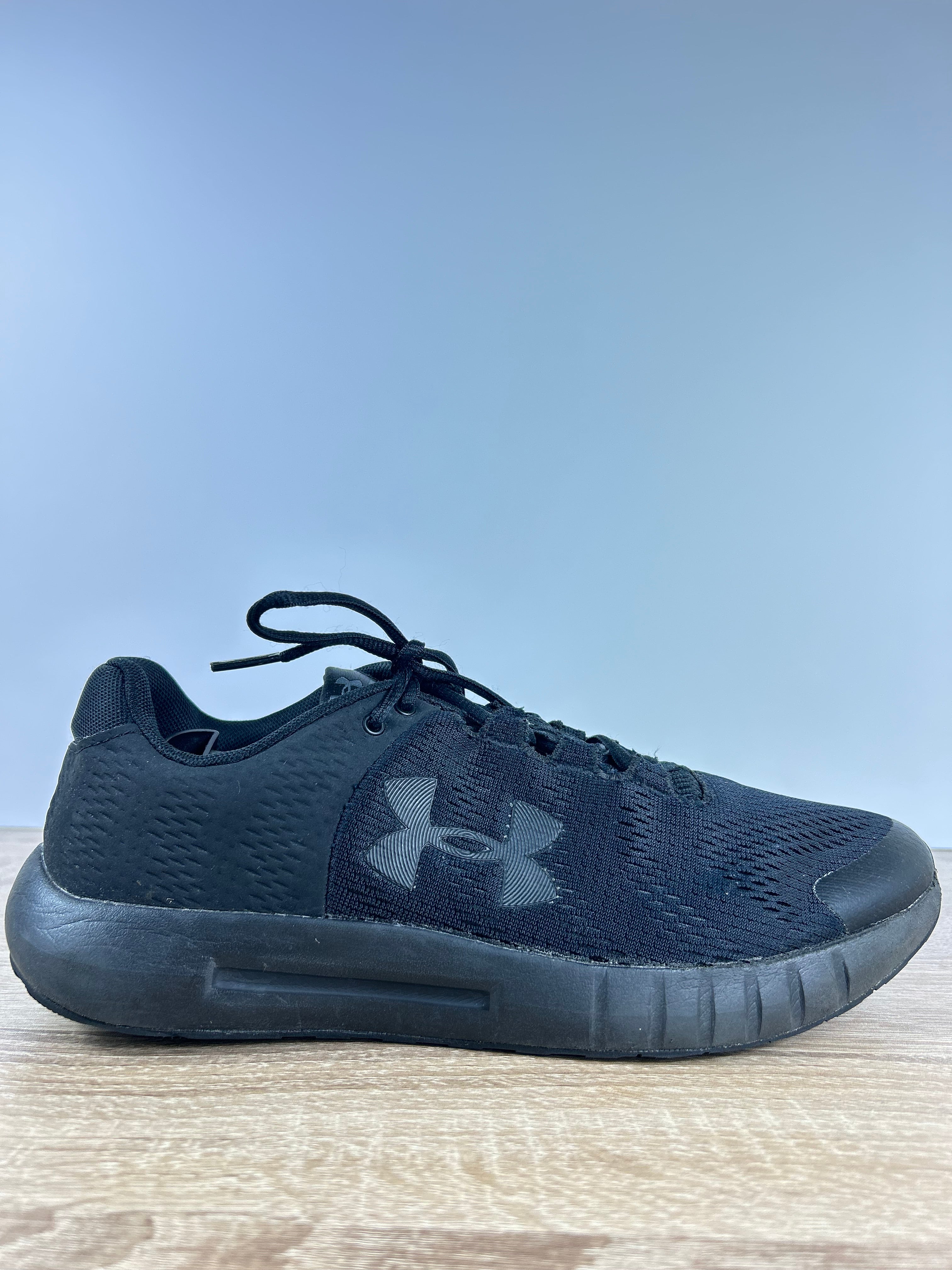 Under Armour Trainers - Size 8.5