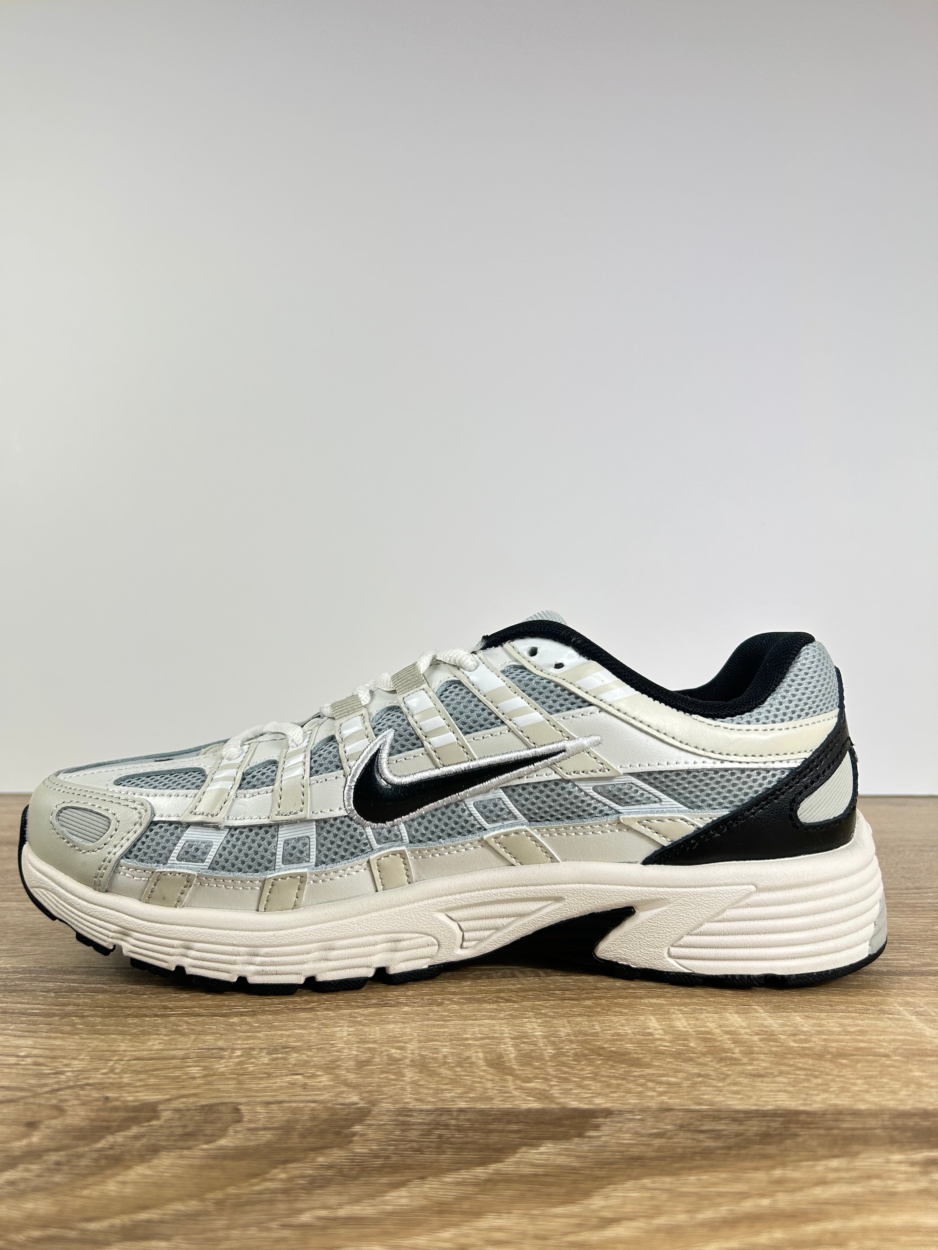 Nike Air Max P6000 Trainers - Size 8.5