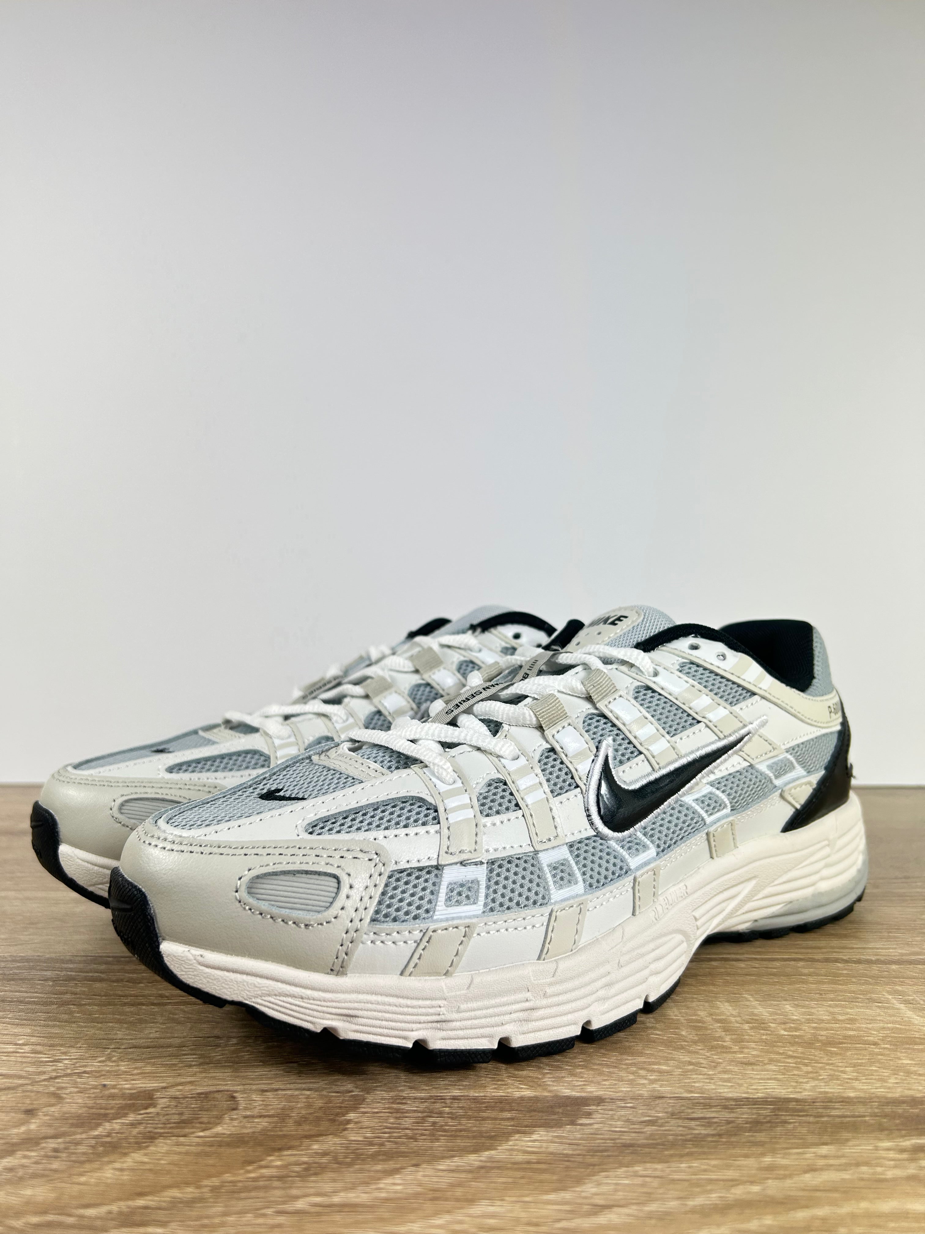 Nike Air Max P6000 Trainers - Size 8.5