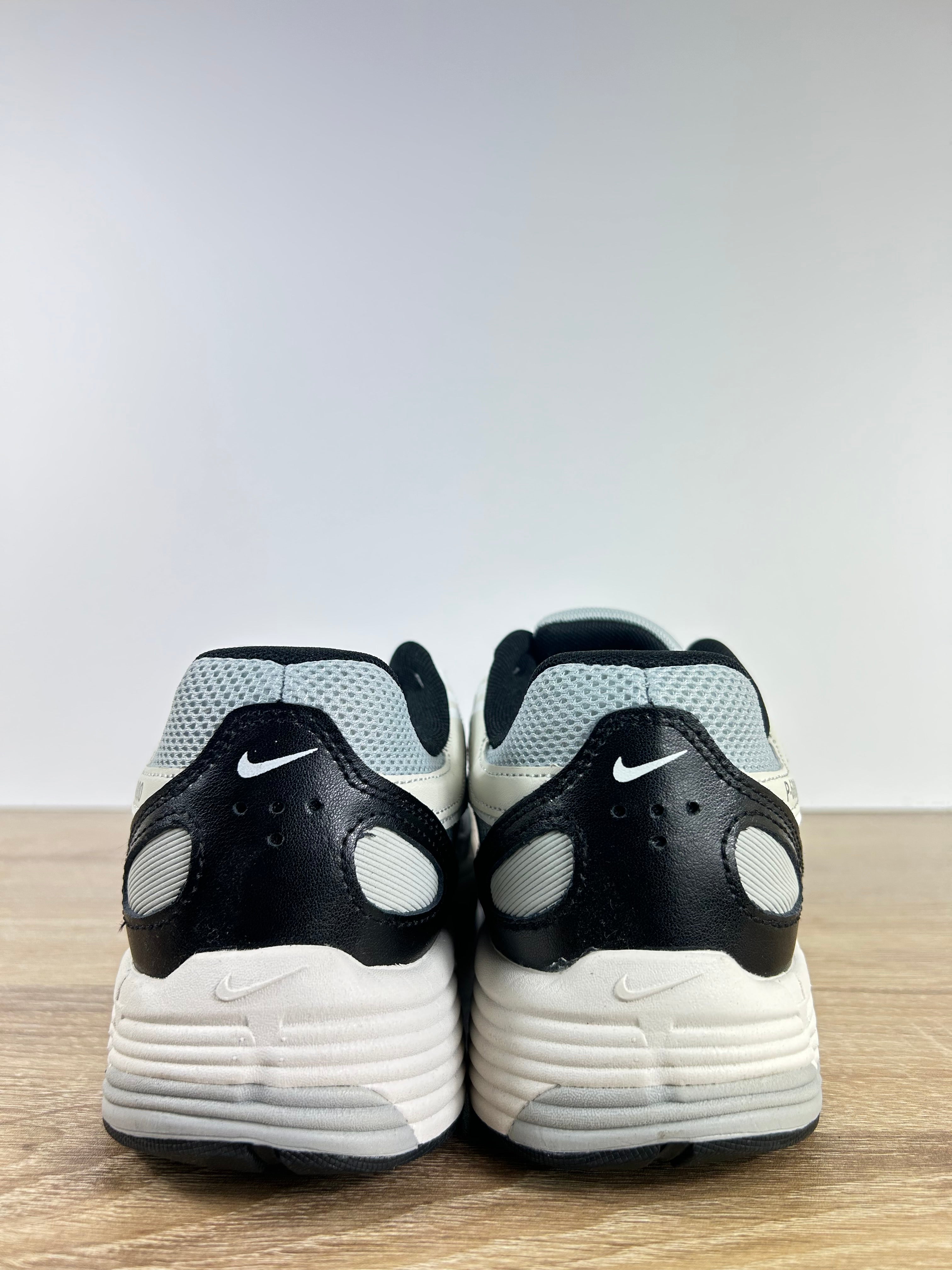Nike Air Max P6000 Trainers - Size 8.5