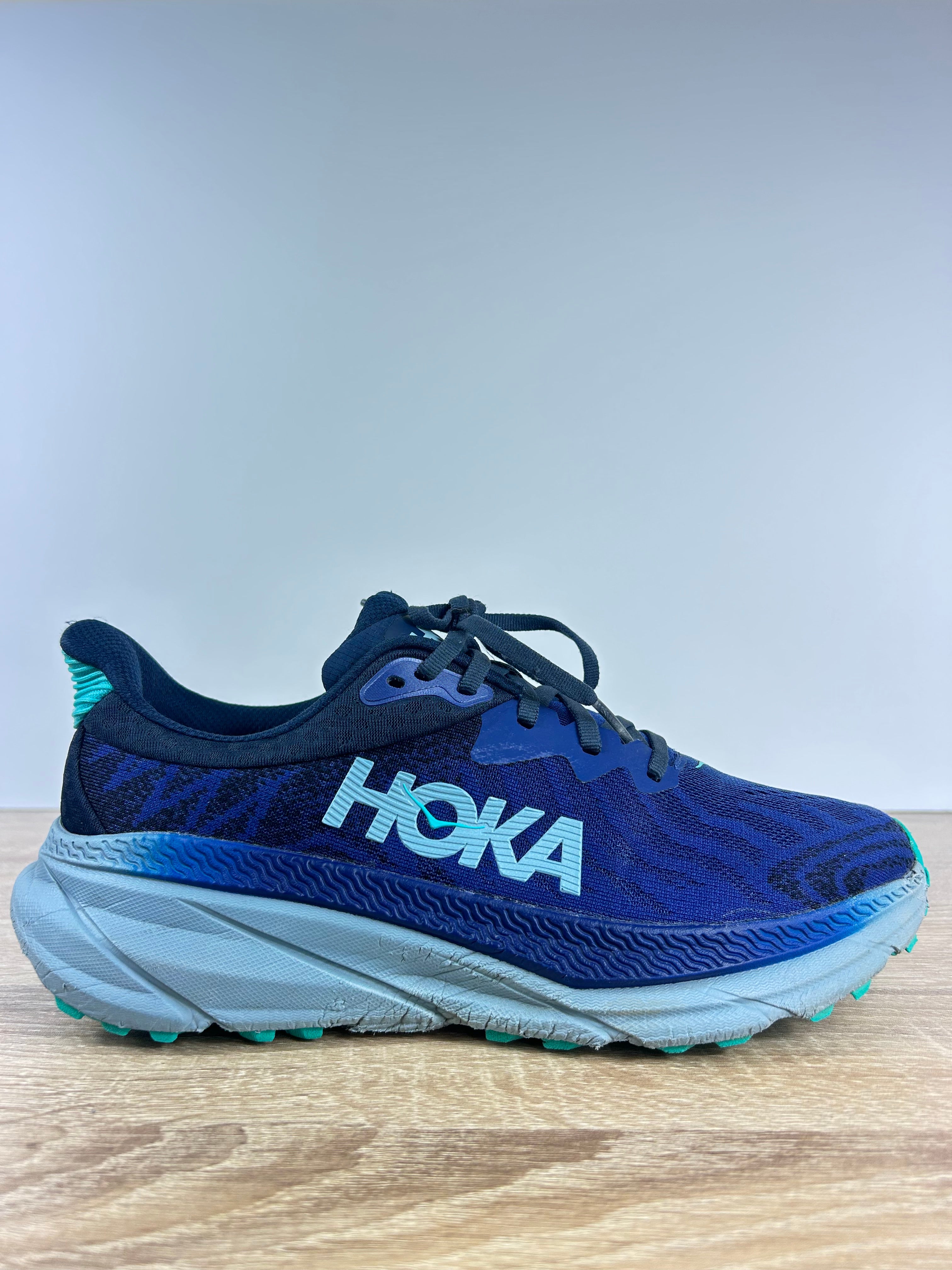 Hoka Challenger Atr 7 Running Shoes - Size 7