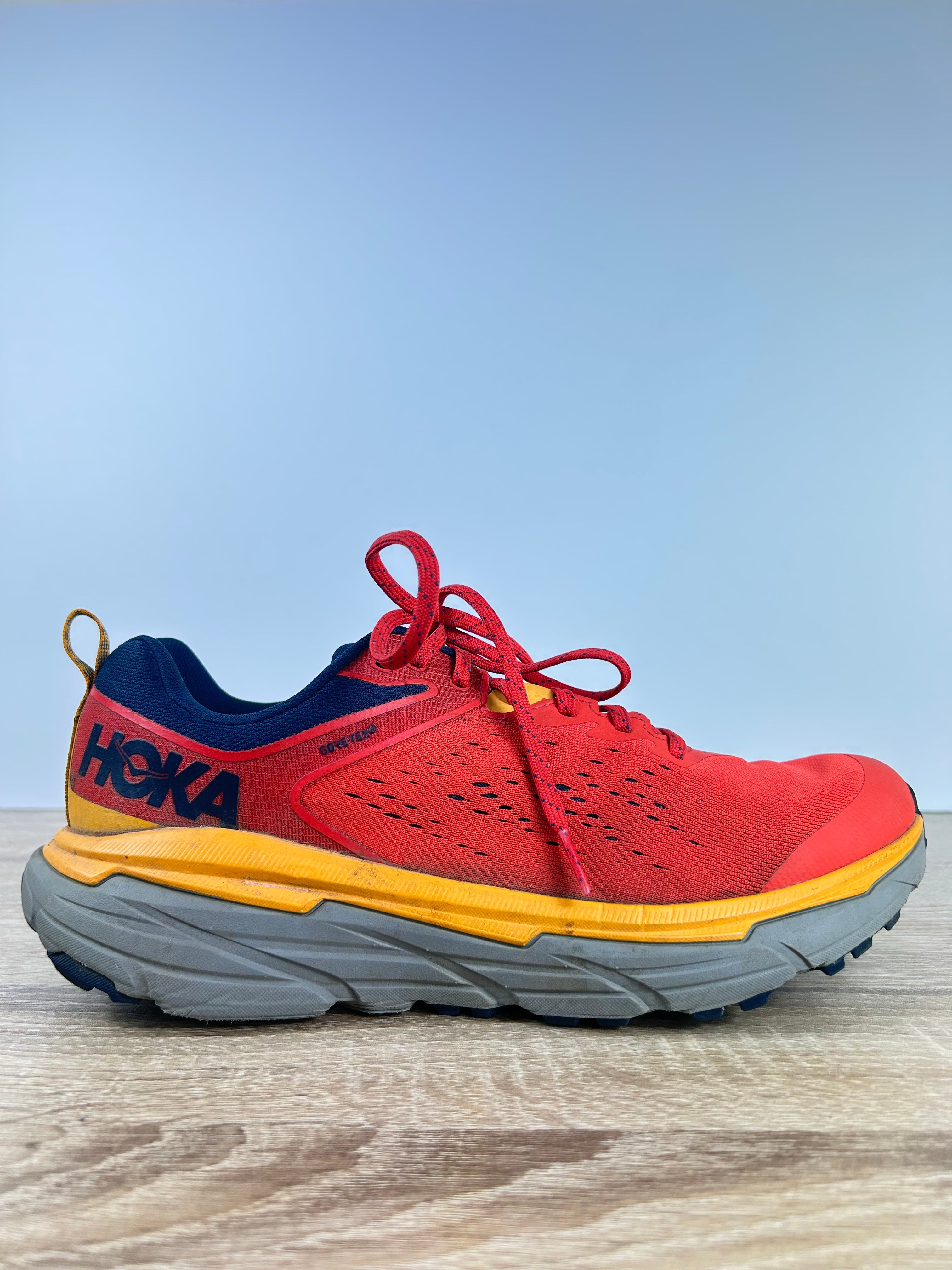 Hoka Challenger Atr 6 - Size 9